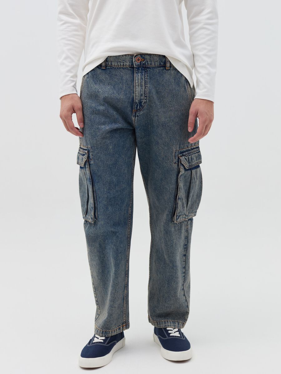 Acid wash cargo jeans_1