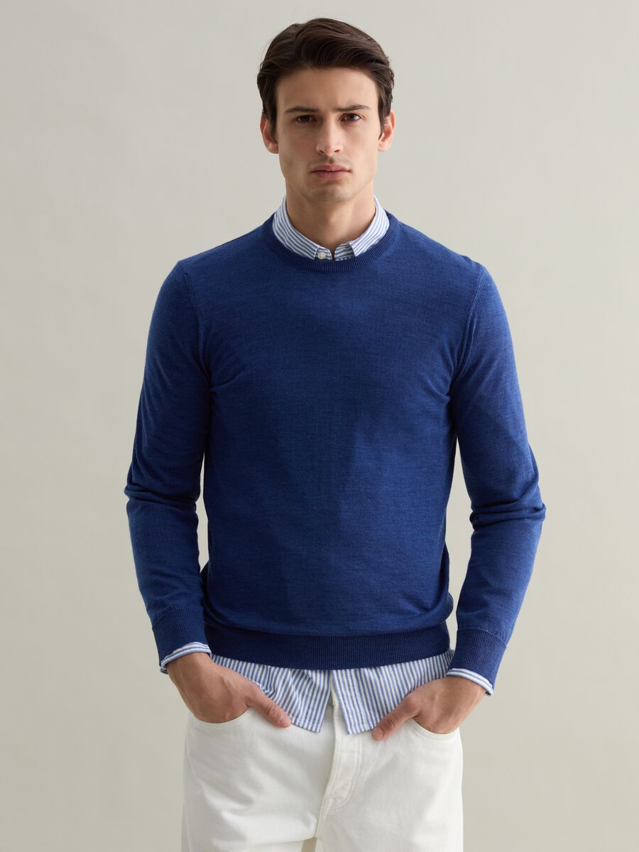 Merino wool pullover with round neck_1