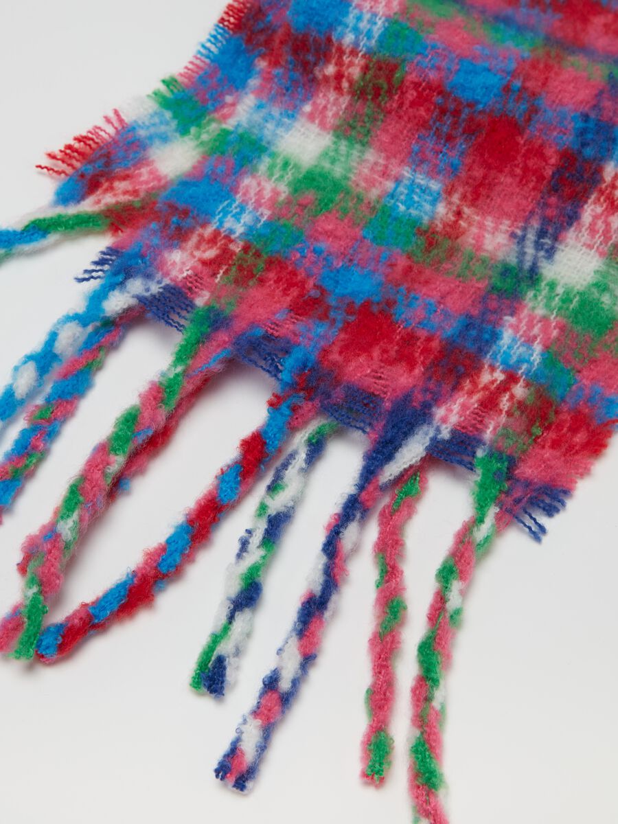 Multicoloured check scarf with fringing_1