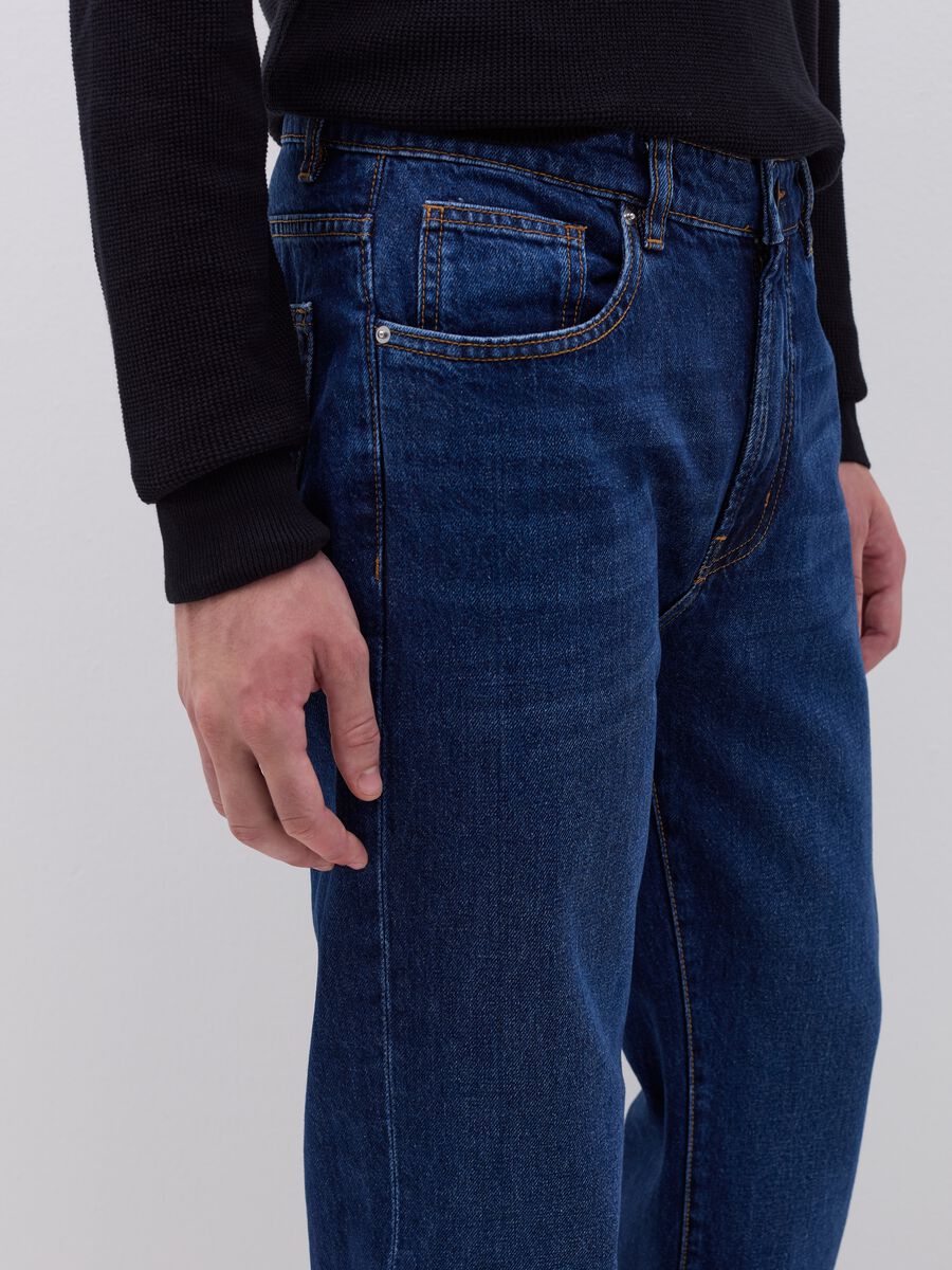 Five-pocket,straight-fit jeans_3