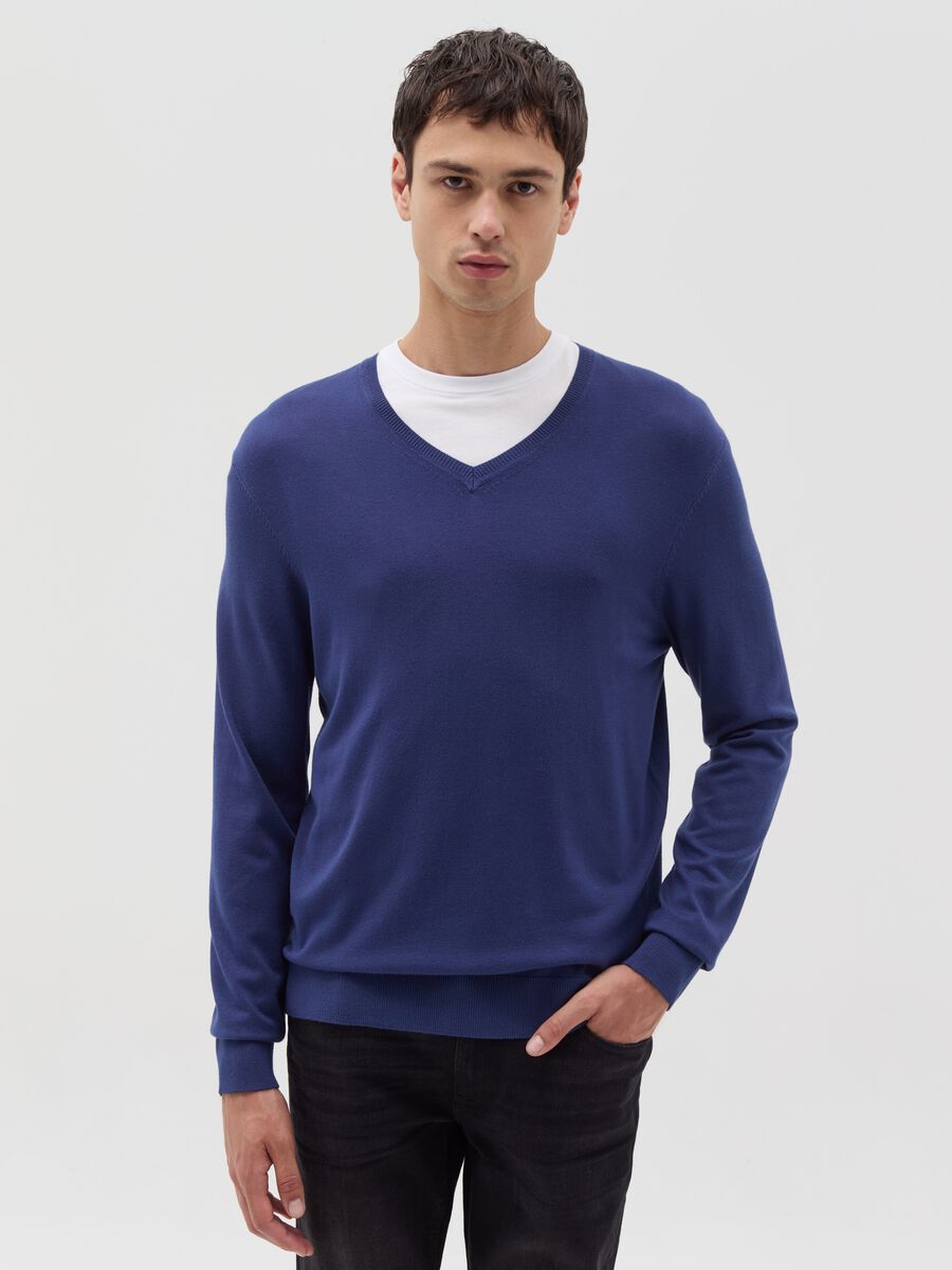 V-neck pullover_1