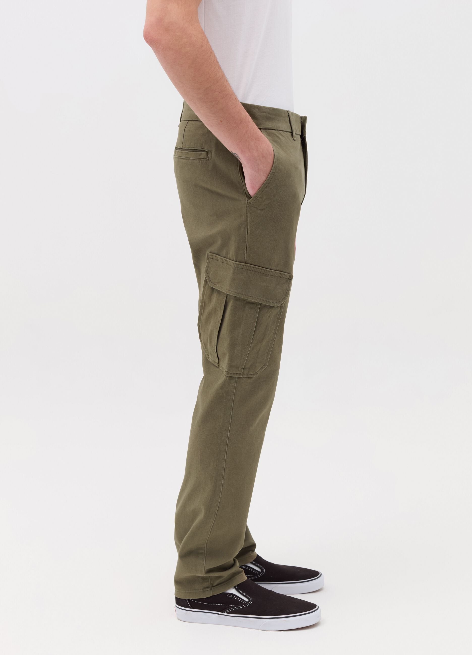 Slim-fit cargo trousers