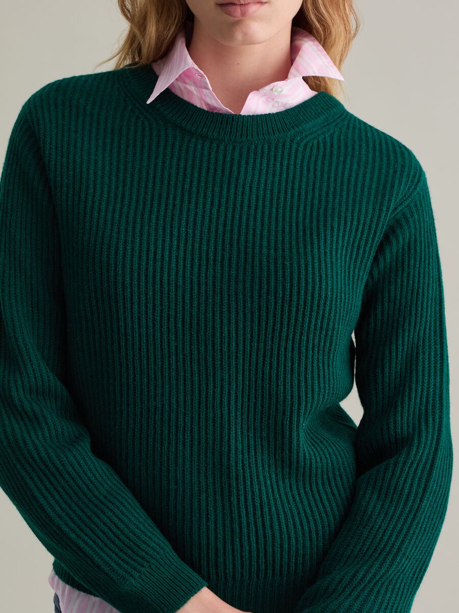 Ribbed pullover with round neckline_3