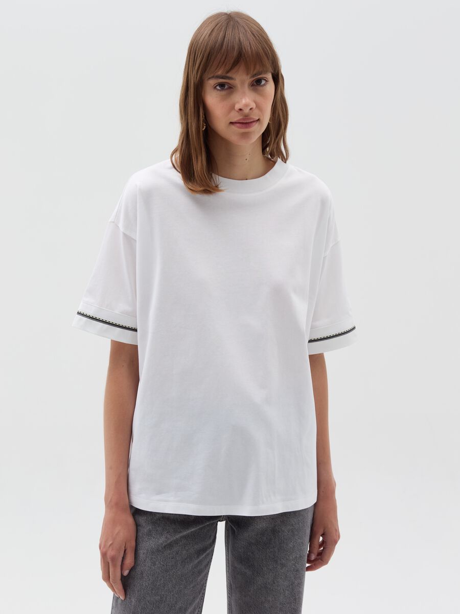 Oversized T-shirt with contrasting inserts_1