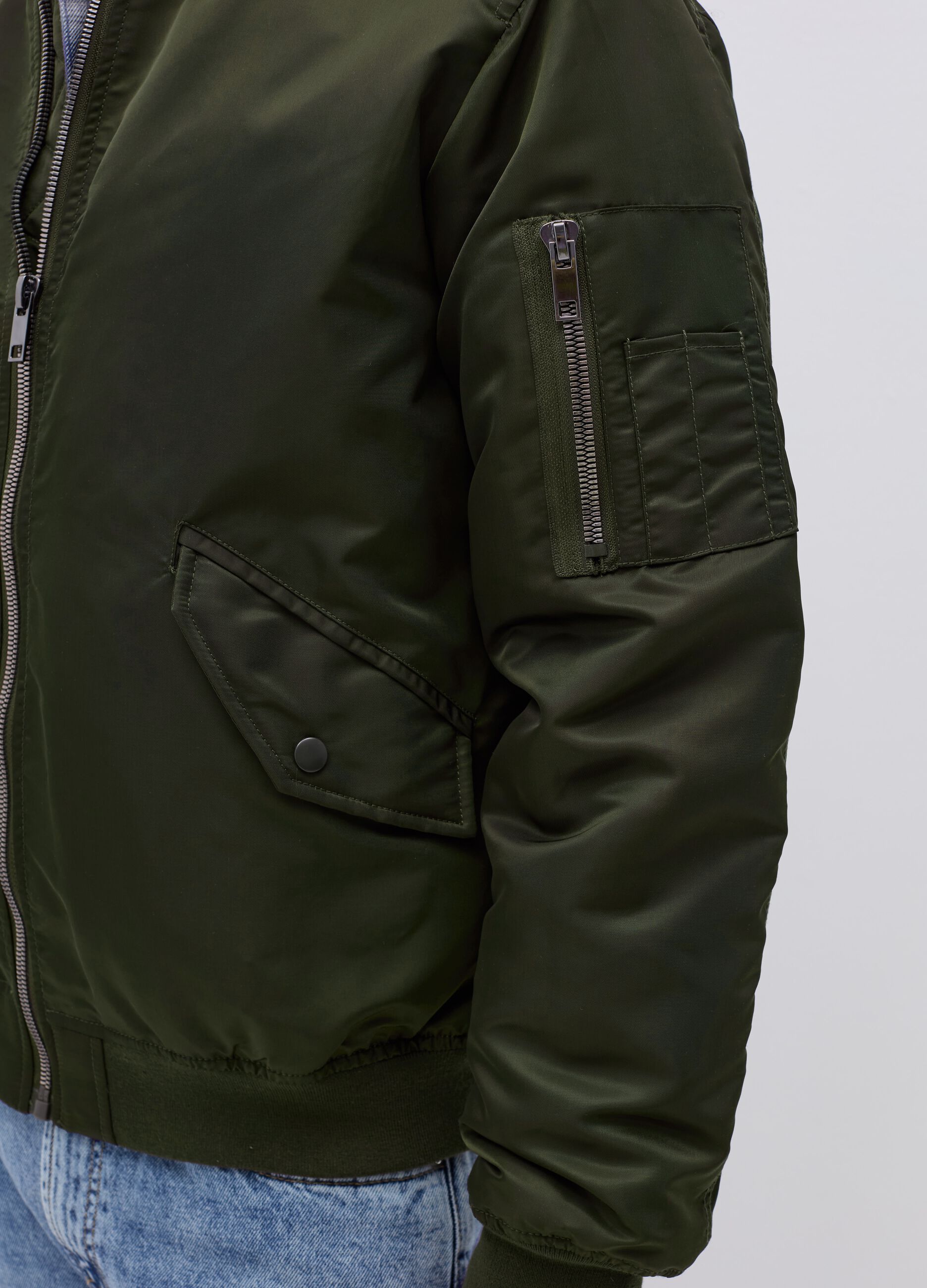 Solid colour full-zip bomber jacket