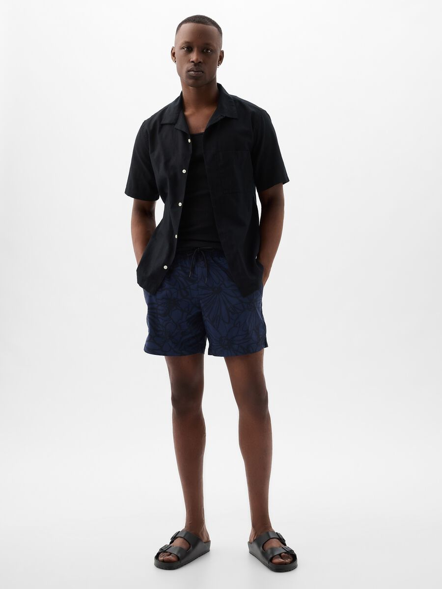 Swimming trunks with pattern and drawstring_0
