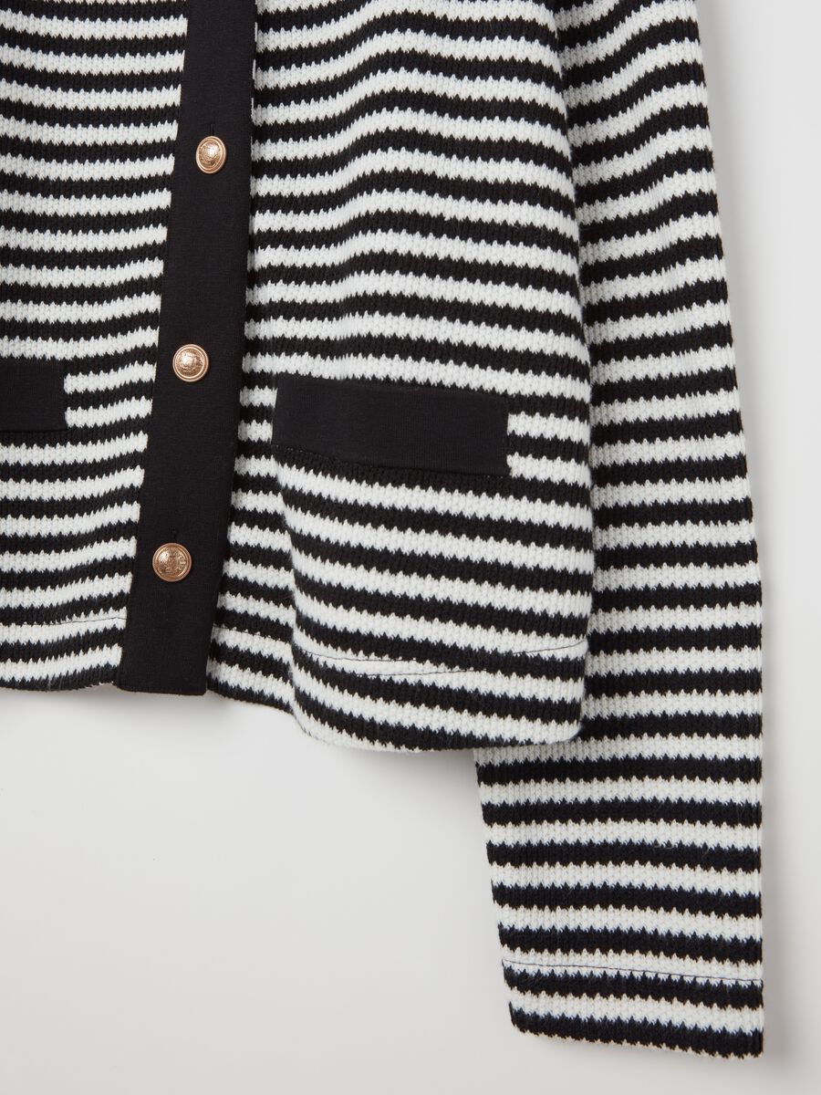 Curvy striped cardigan with golden buttons_1