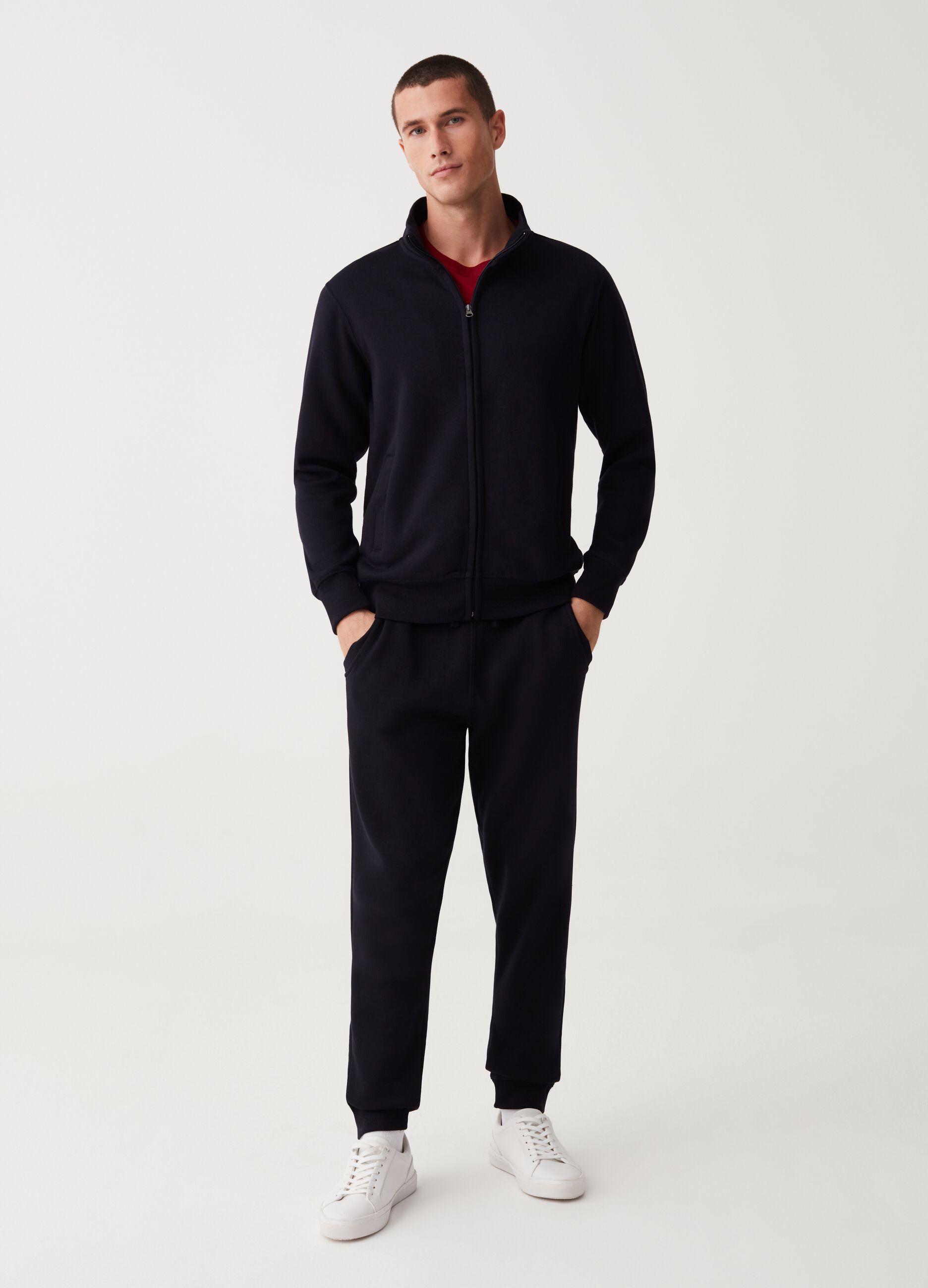 Fleece joggers with drawstring