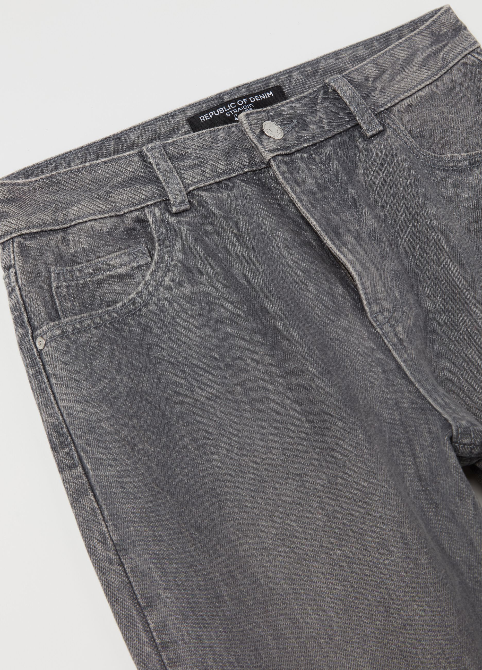 Five-pocket,straight-fit jeans