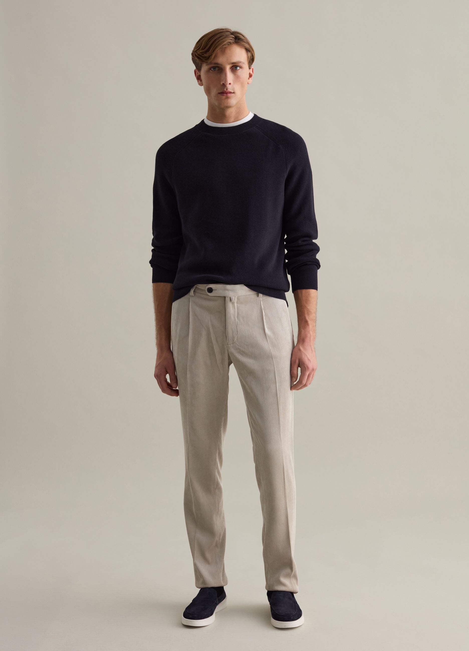 Contemporary pullover with ribbing