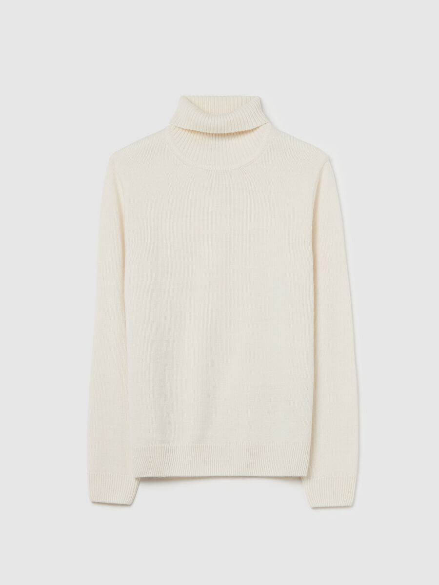 Pullover with high neck_4