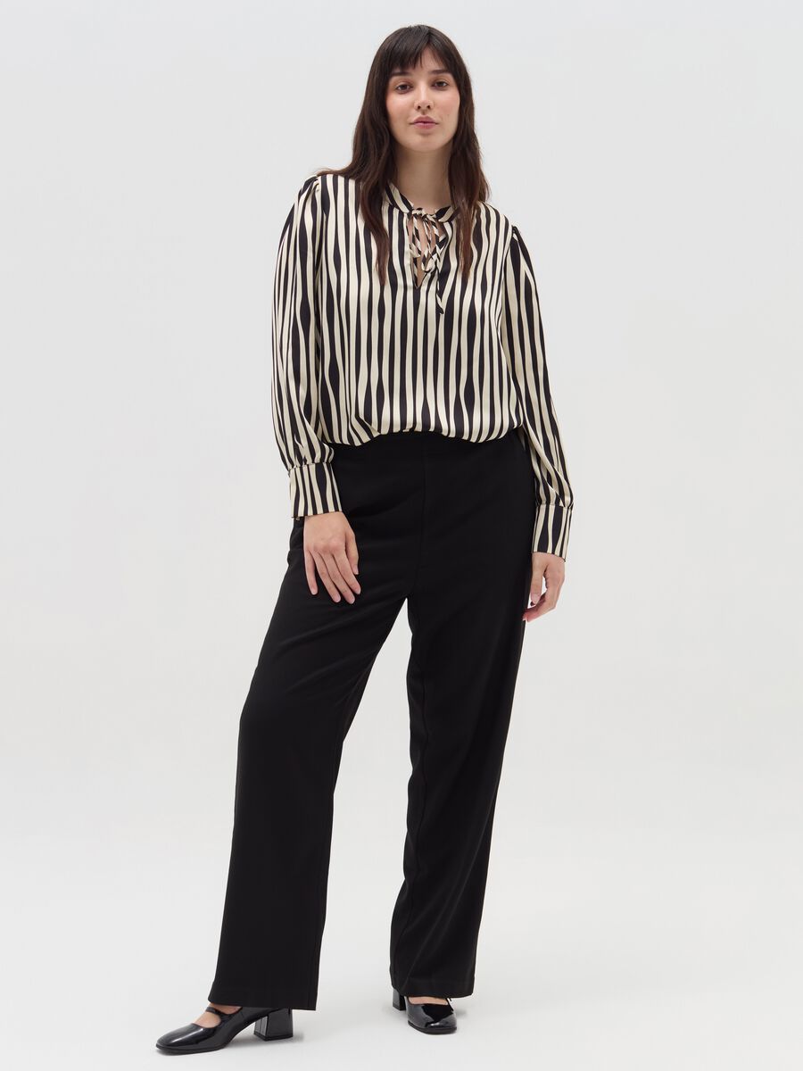 Curvy striped blouse with hook_0