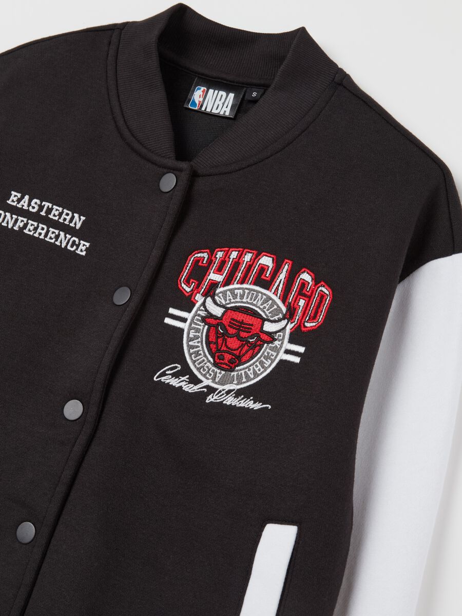 Bomber varsity con ricami Chicago Bulls_1