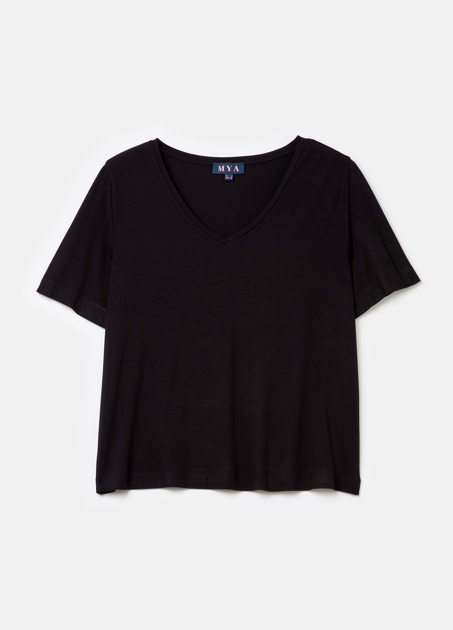 Curvy V-neck T-shirt