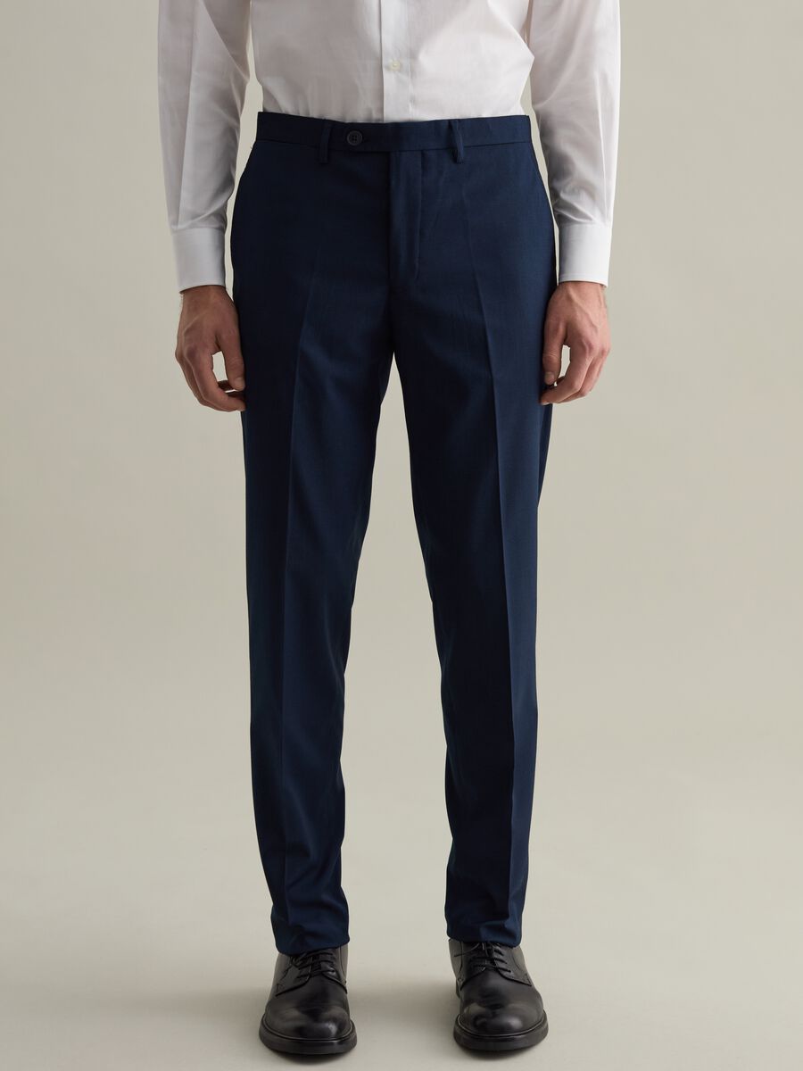 Slim-fit trousers with micro pattern_1