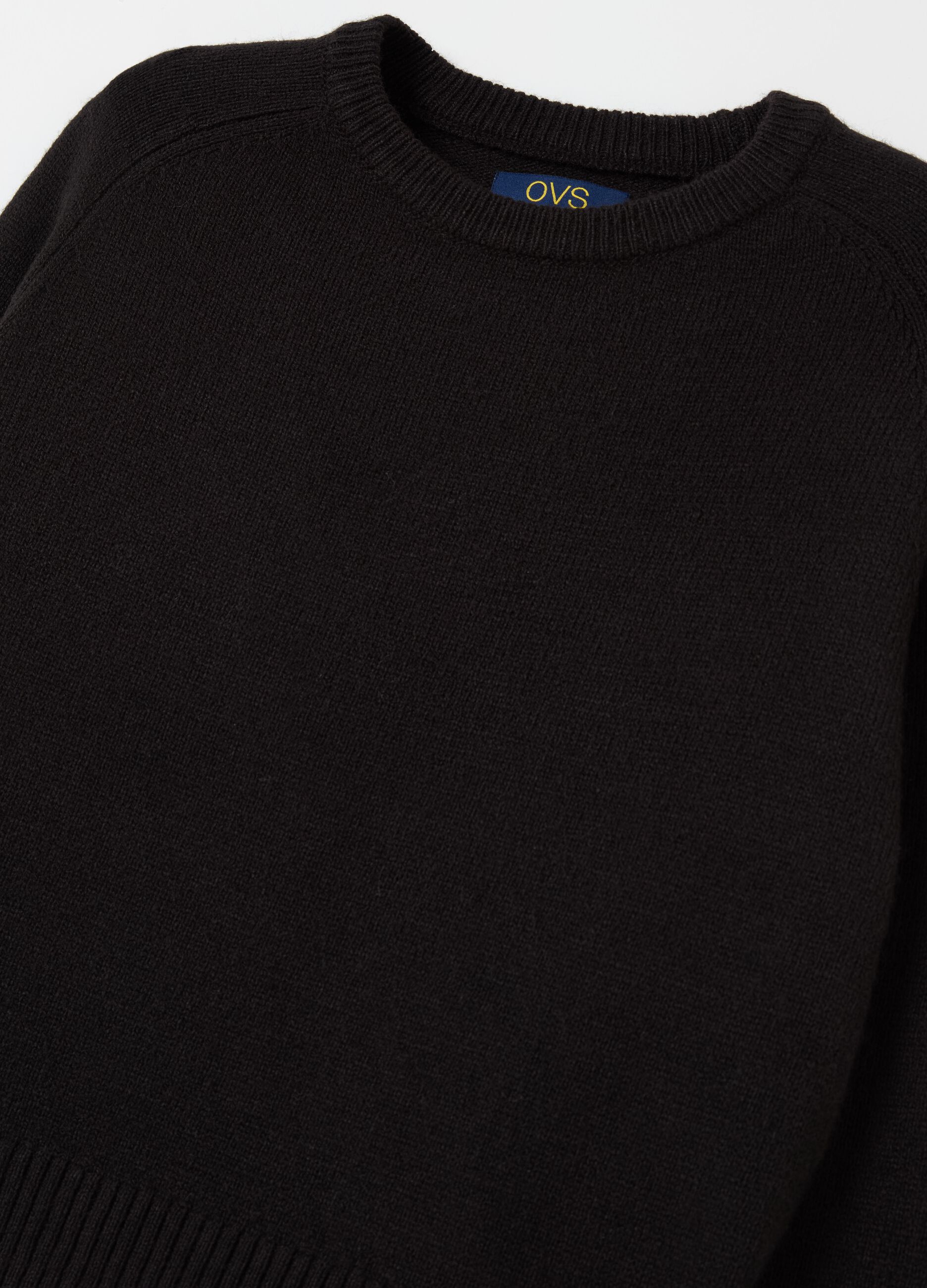 Pullover con maniche raglan