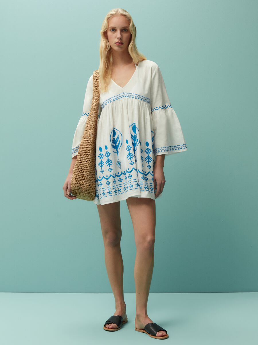 Beach cover-up dress with ethnic embroidery_0