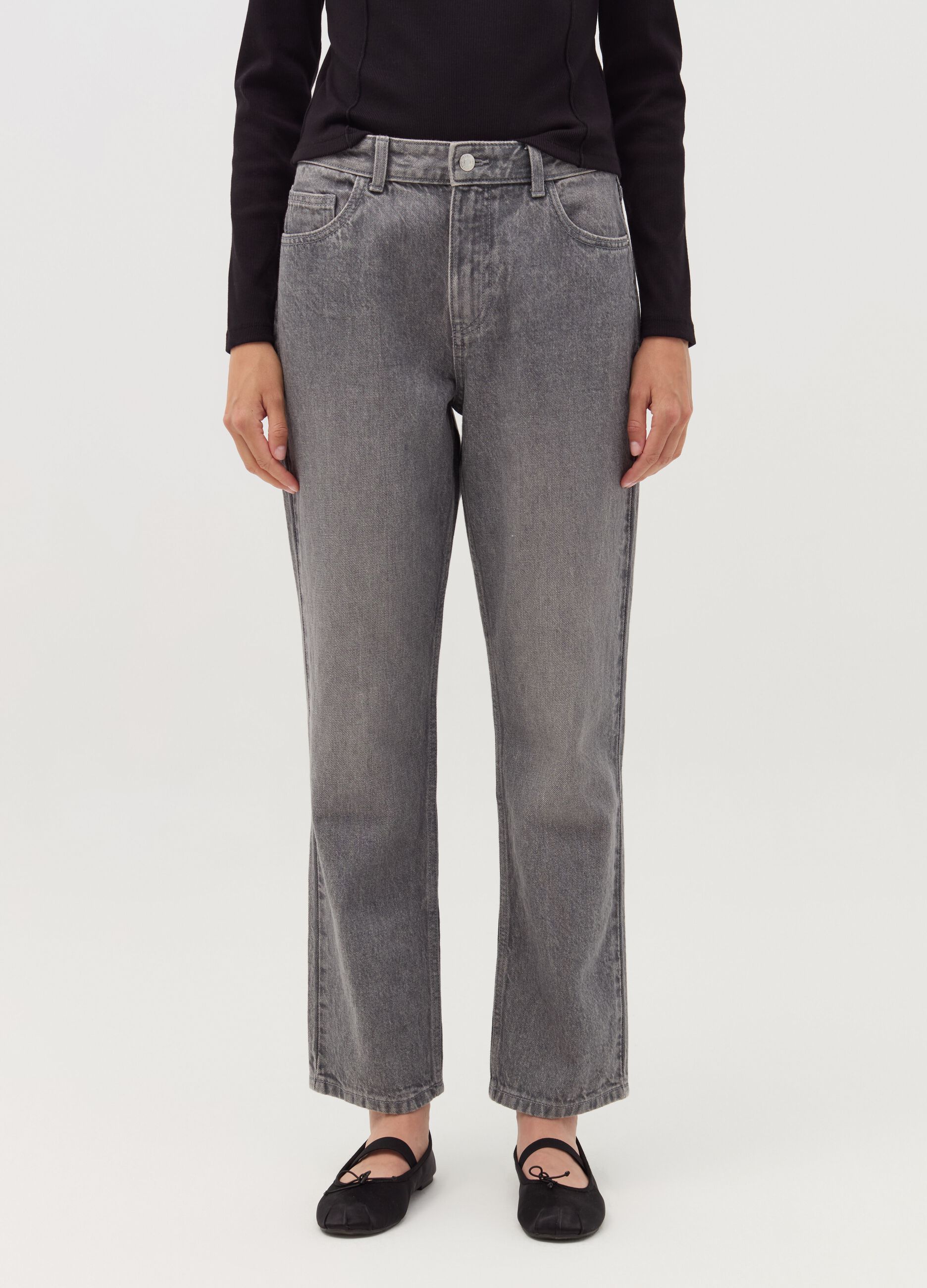 Five-pocket,straight-fit jeans