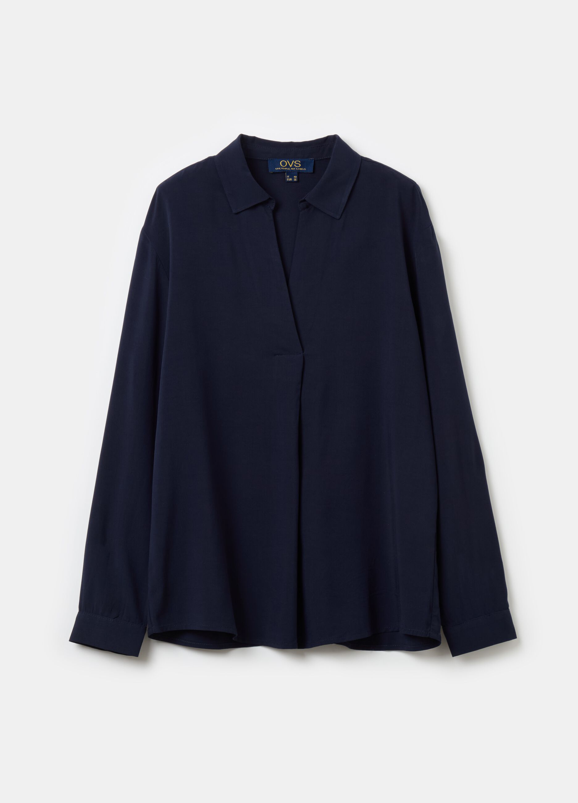 Blouse with polo neckline and long sleeves