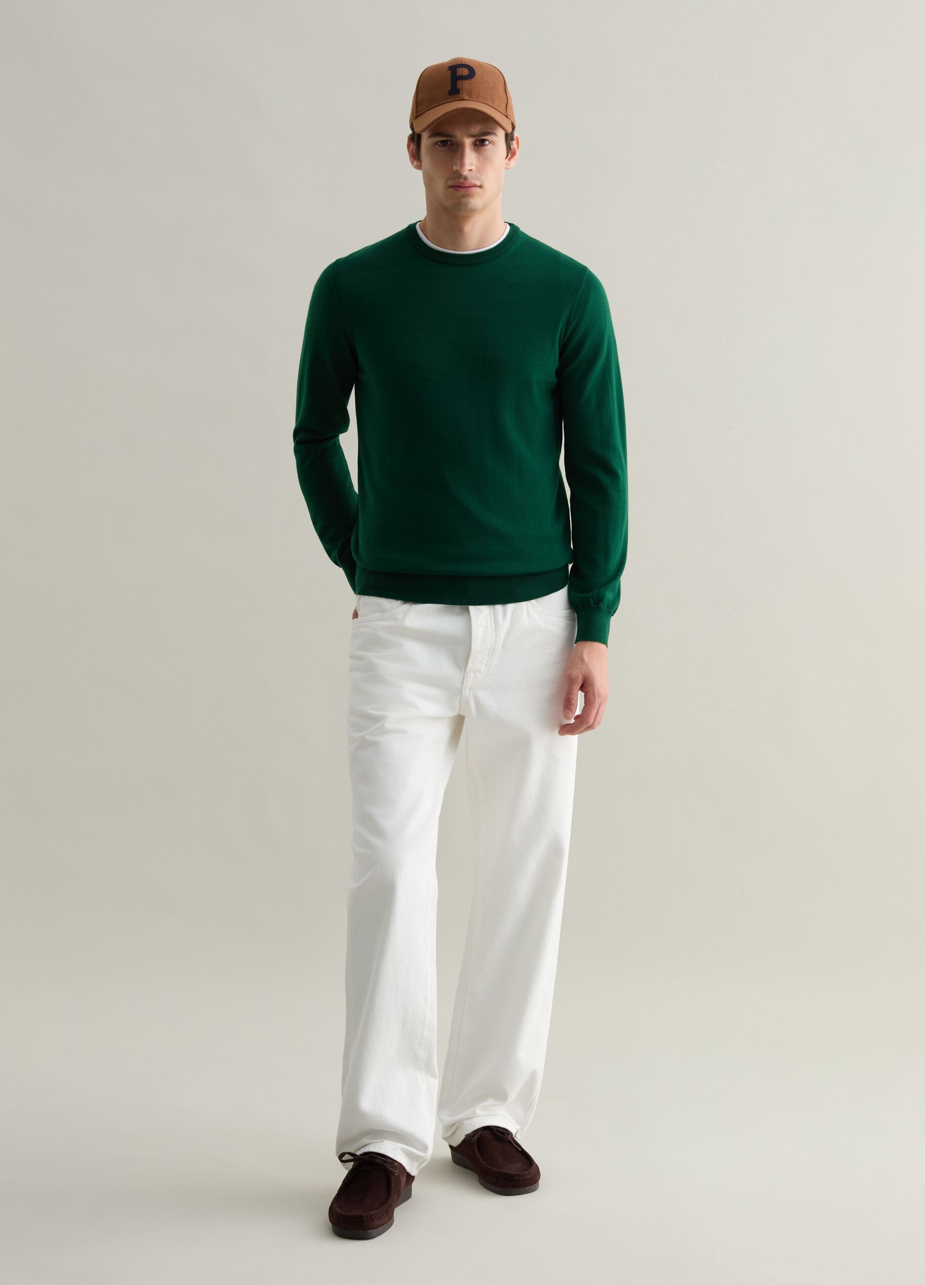 Merino wool pullover with round neck