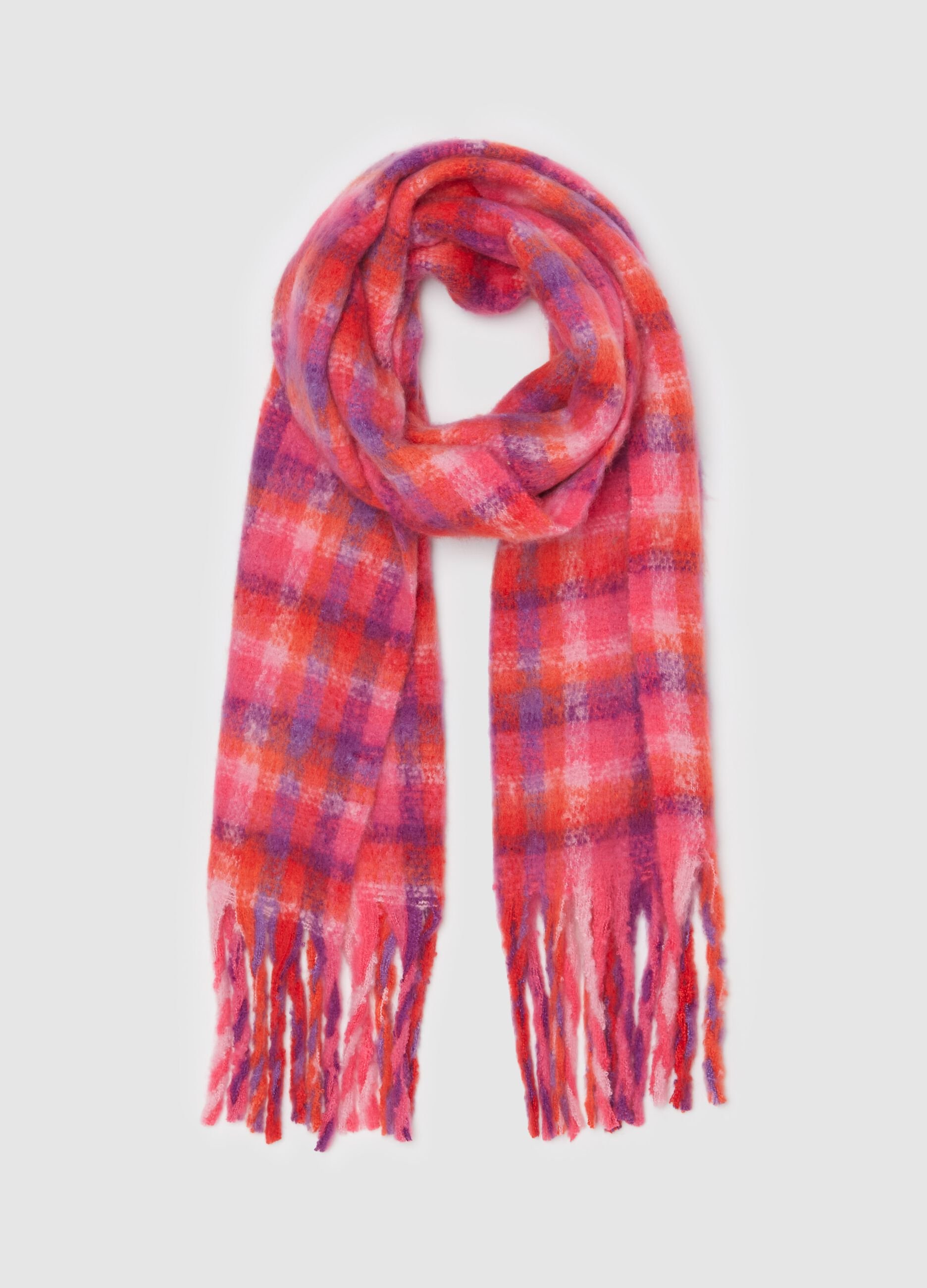 Chequered print scarf with fringe