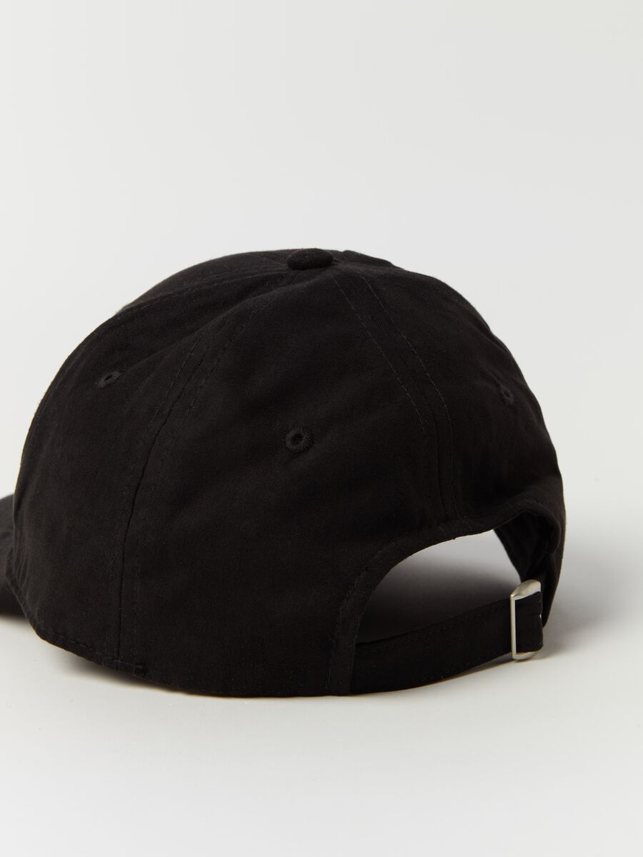 Suede-effect baseball cap_1