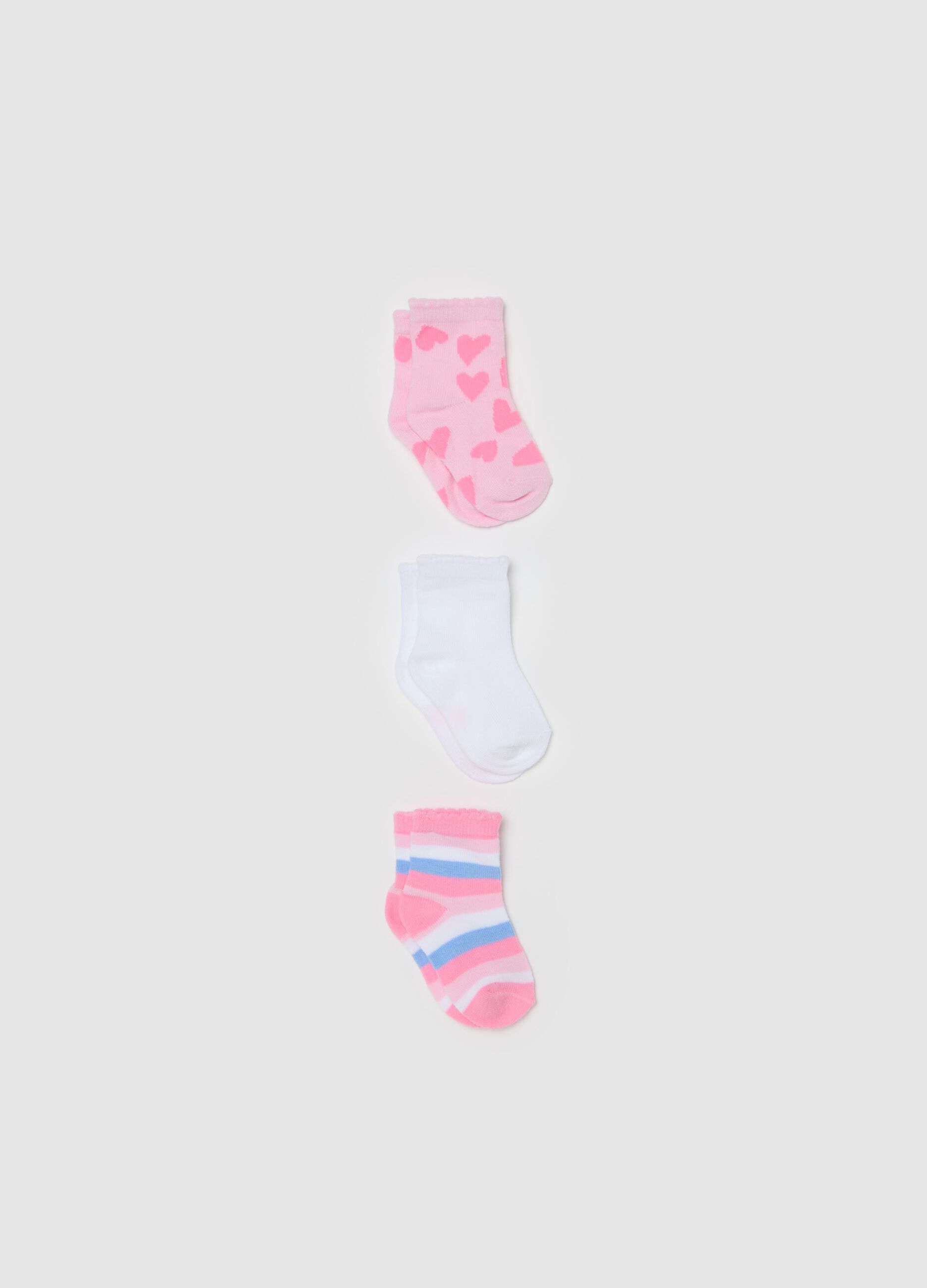 Three-pair pack stretch socks with hearts design