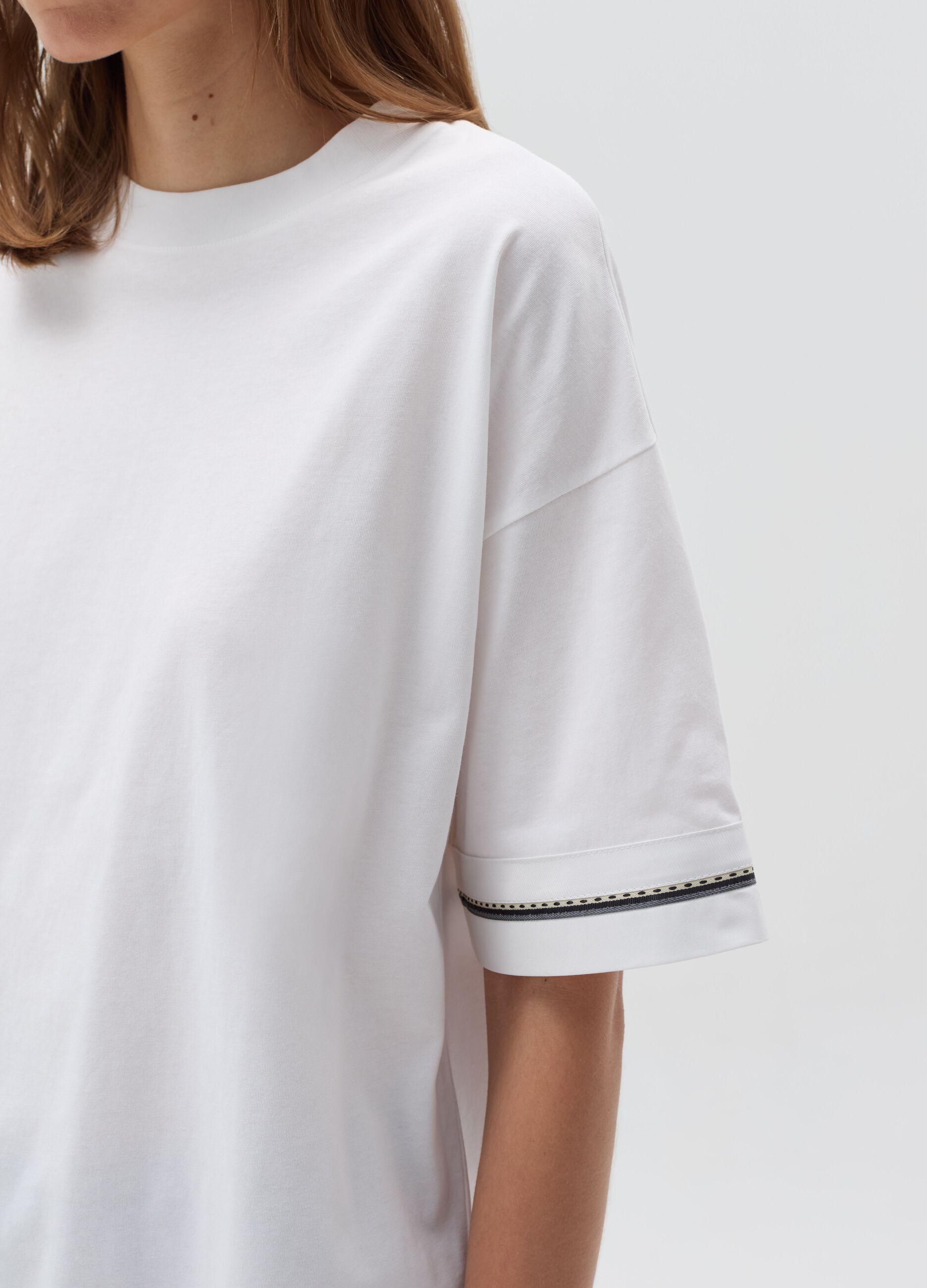 Oversized T-shirt with contrasting inserts