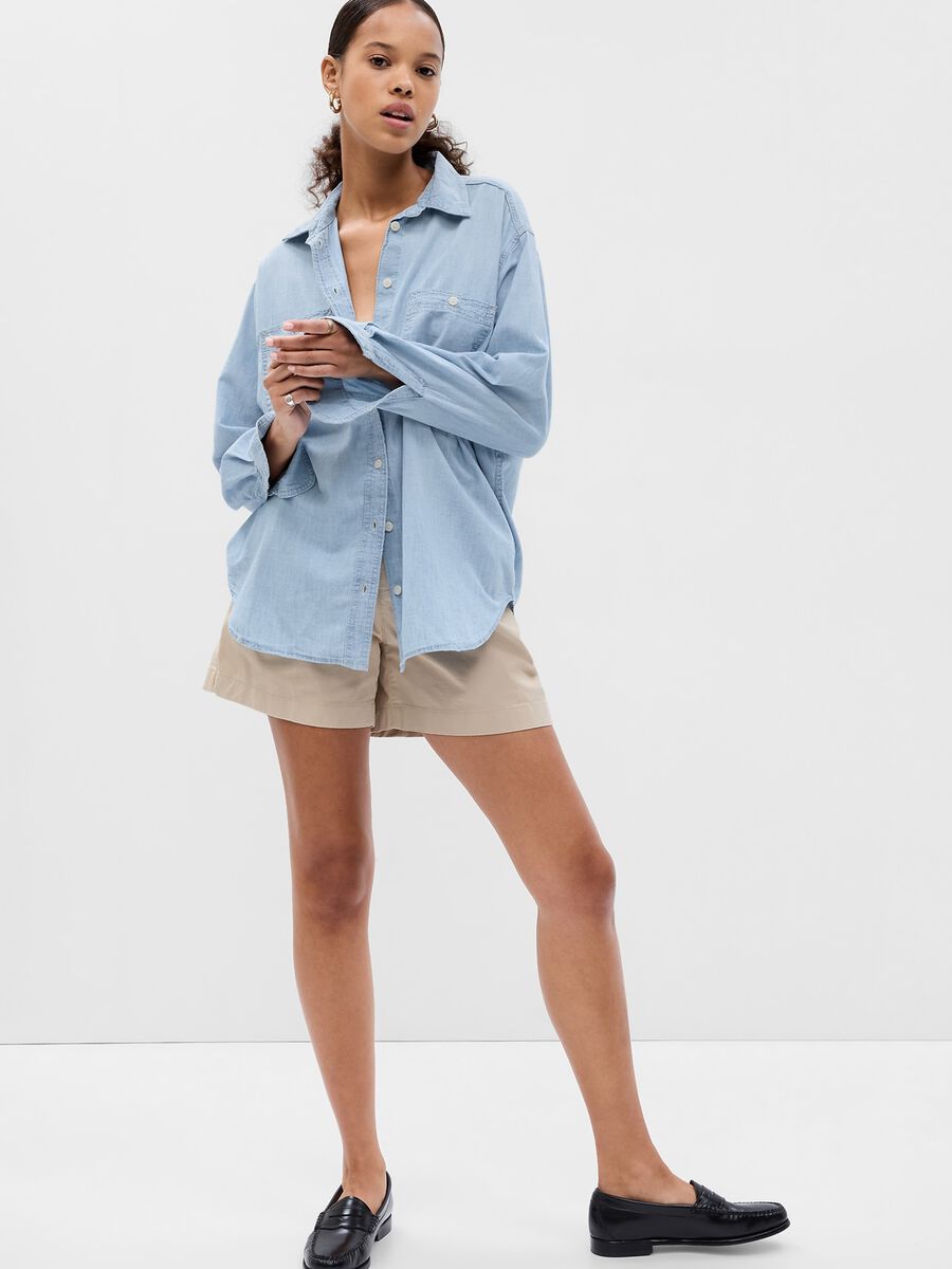 Oversized shirt in denim with pockets_0