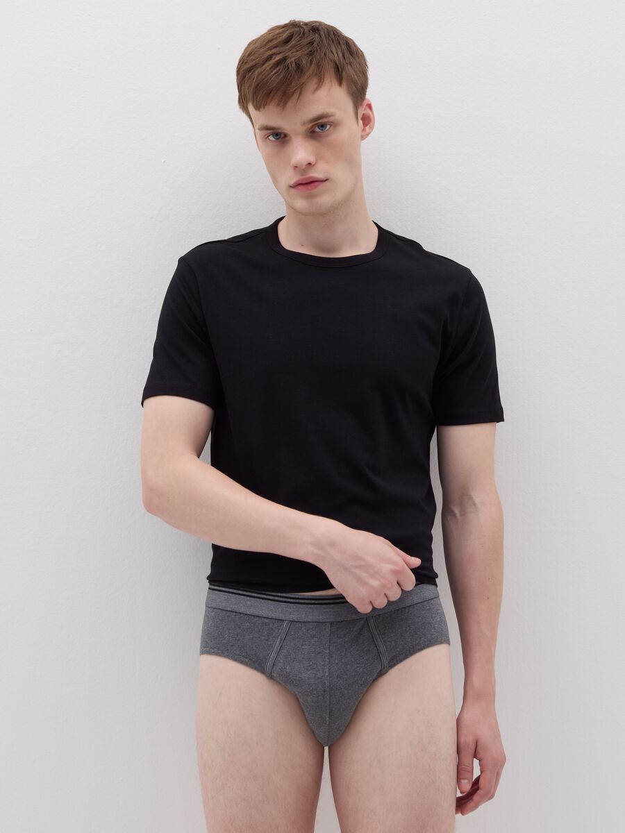 Three-pack briefs with external elastic with striped edging_0