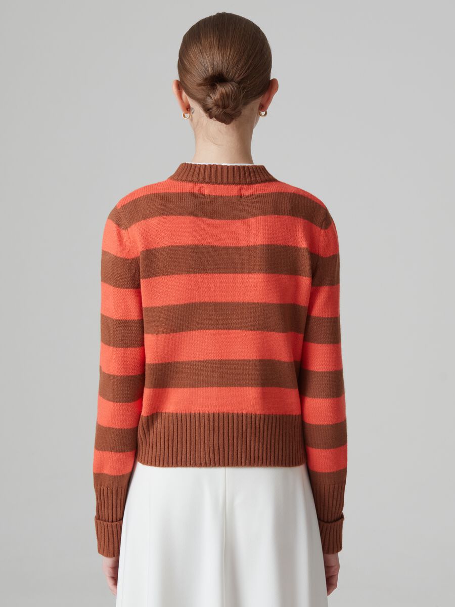 Striped pullover with round neck_2