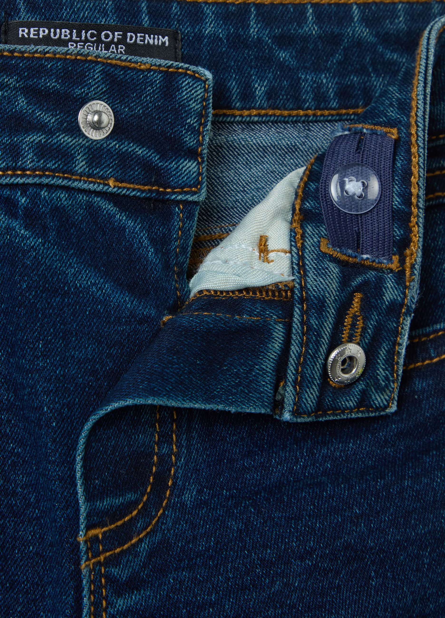 Regular-fit jeans with five pockets