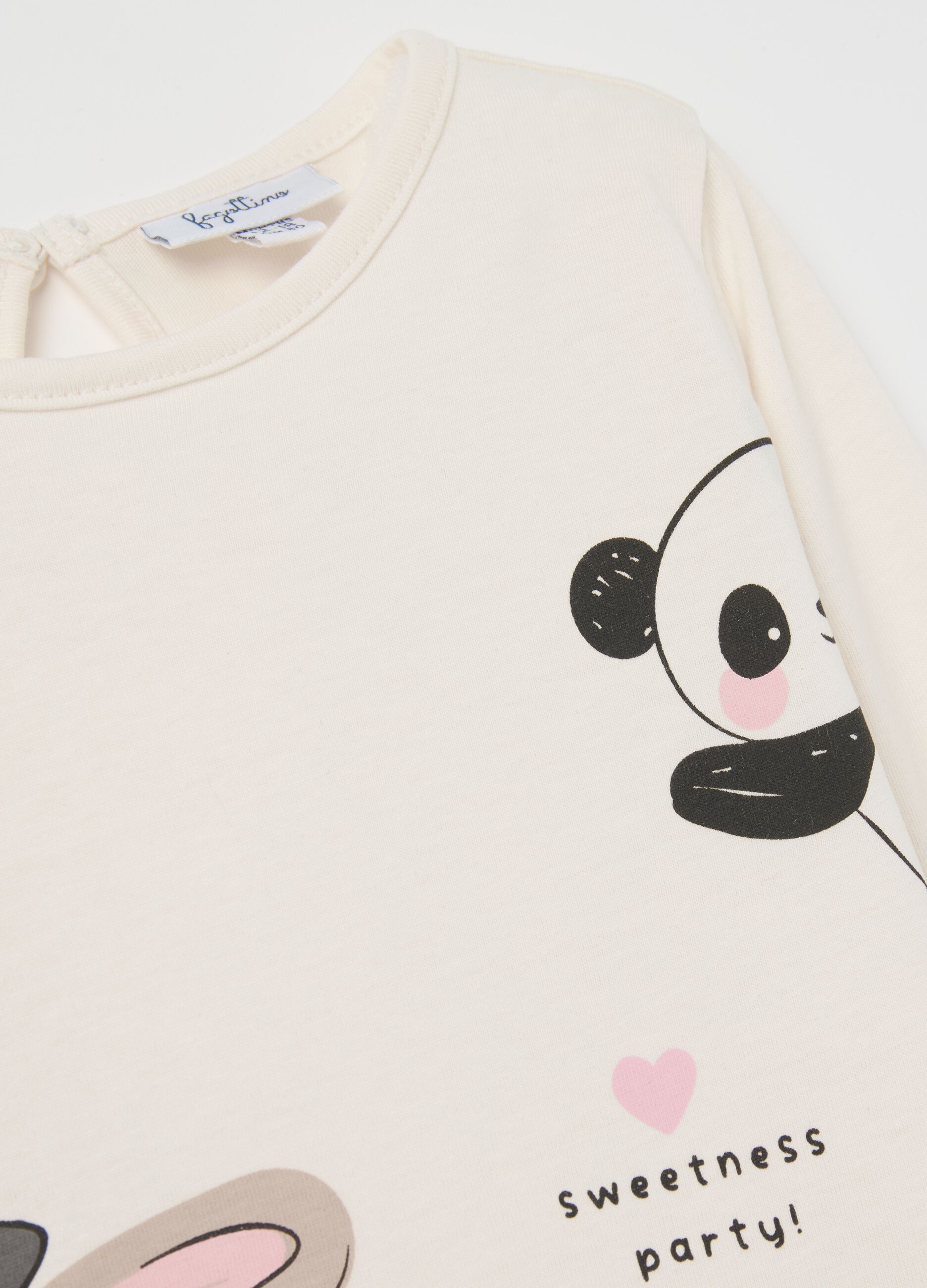 T-shirt with long sleeves and animals print