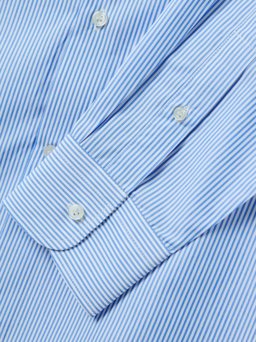 Slim-fit cotton shirt with thin stripes_5