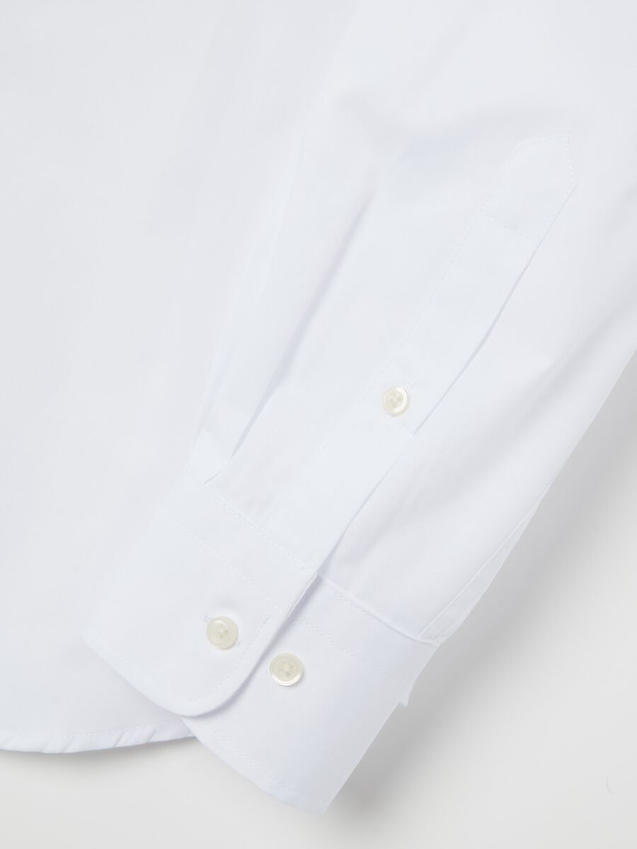 Slim-fit shirt with button-down collar_5