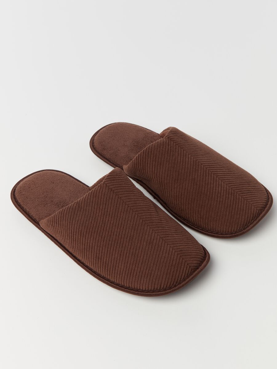 Velvet slippers with herringbone weave_2