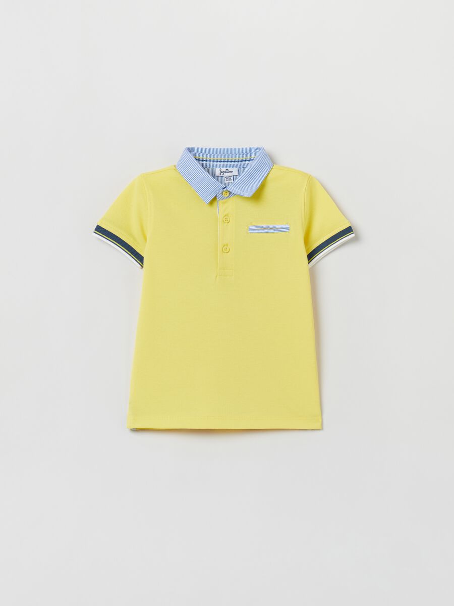 Polo shirt in piquet with yarn-dyed collar_0