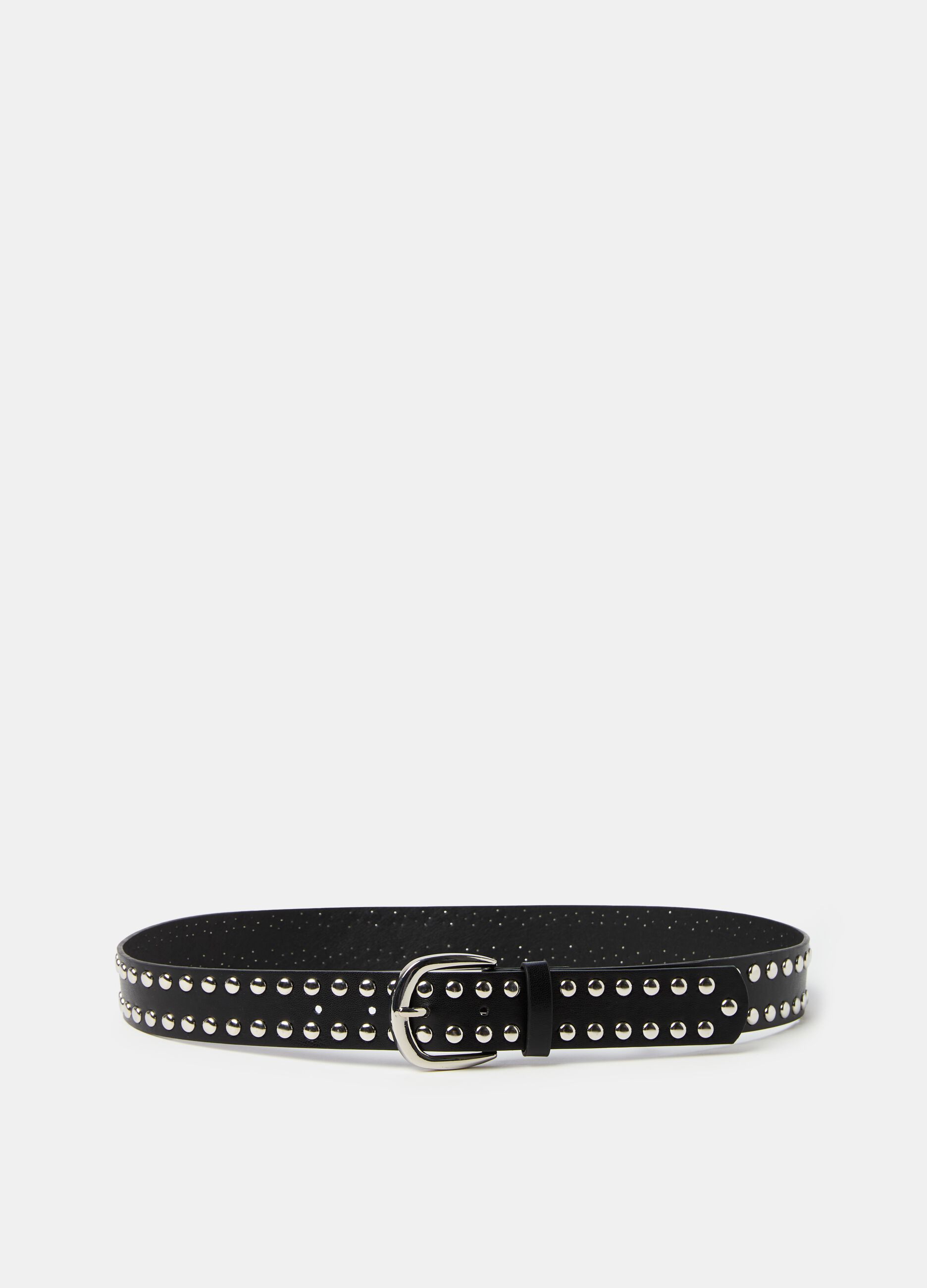 Glossy-effect belt with studs