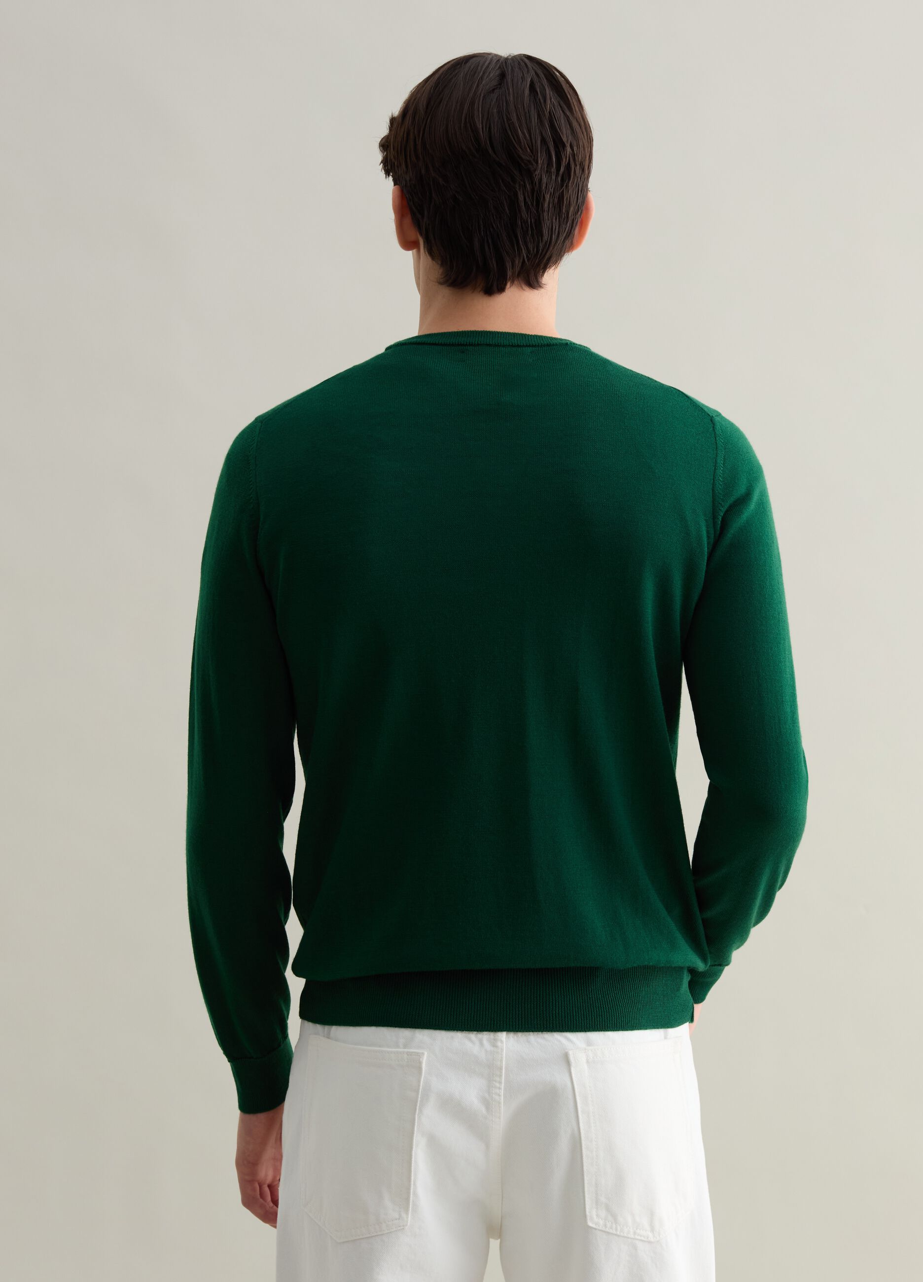 Merino wool pullover with round neck