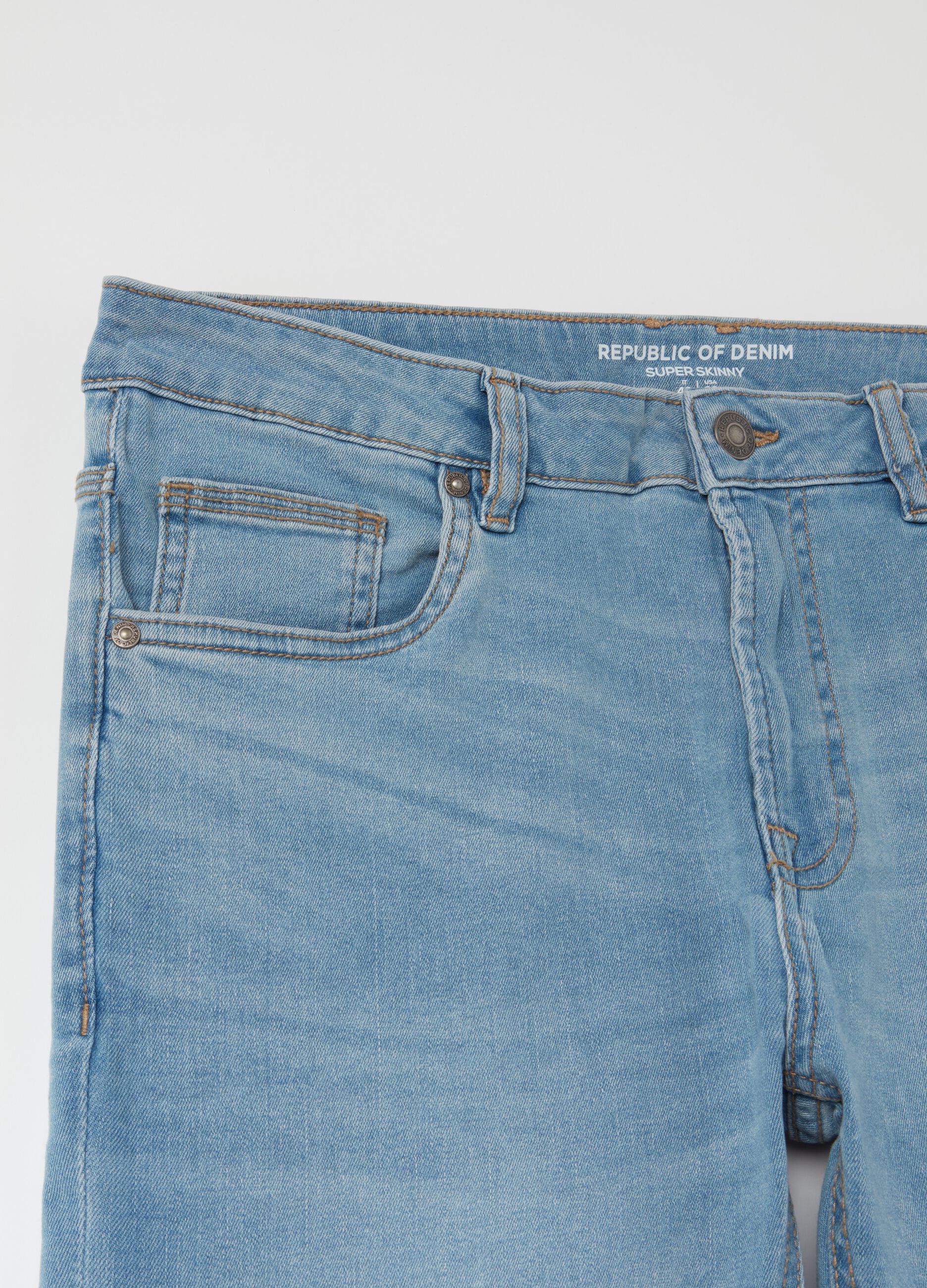 Super-skinny-fit jeans with fading