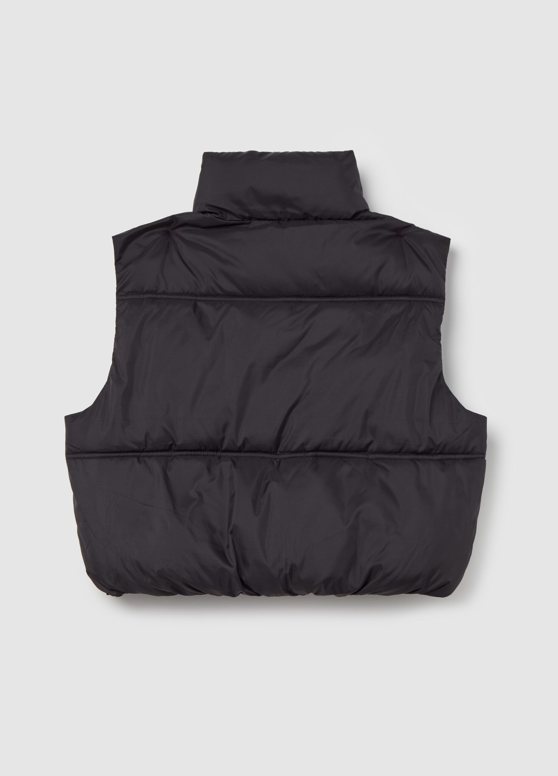 Full-zip quilted crop gilet