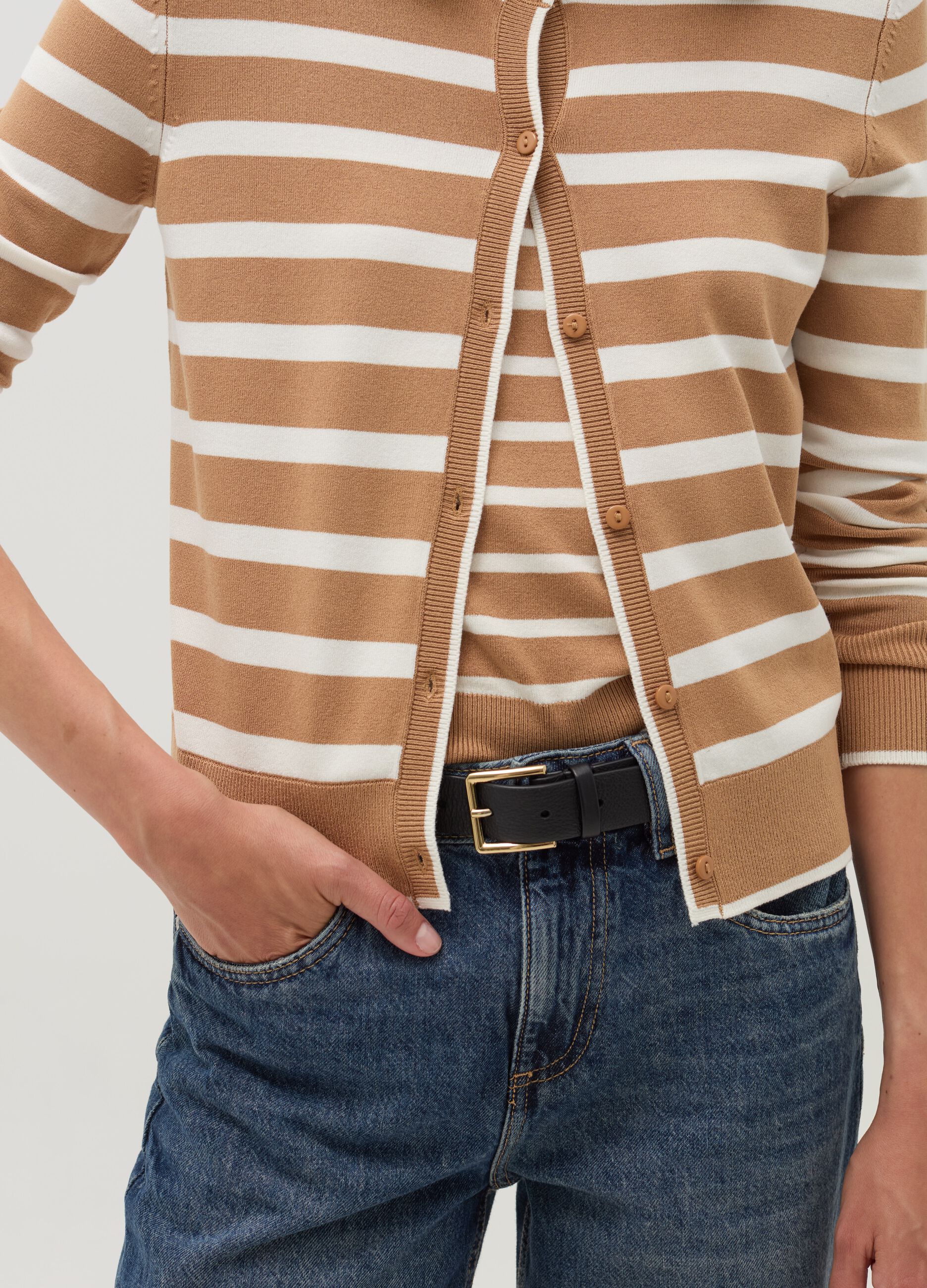 Striped cardigan with round neck