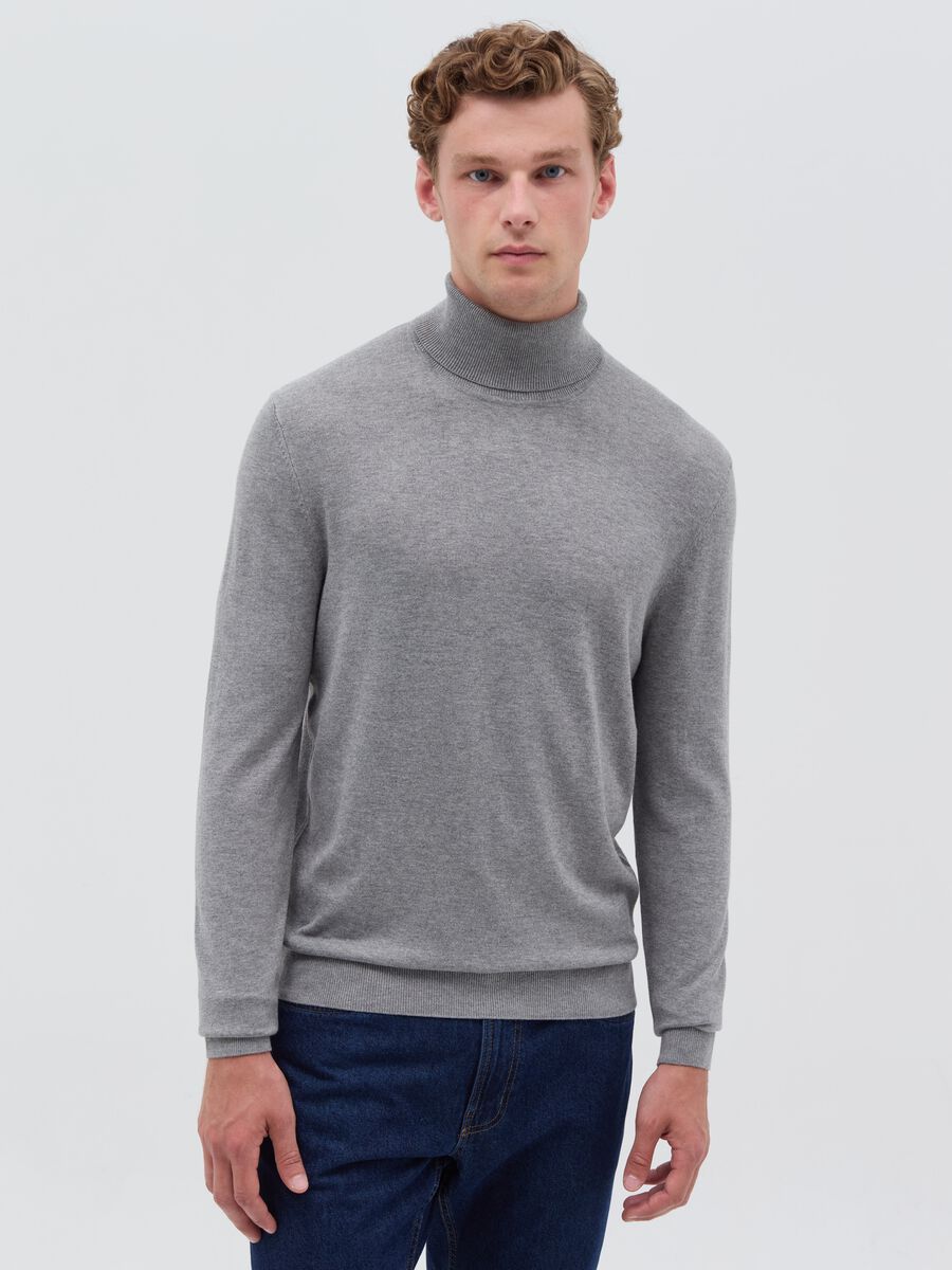 Pullover with high neck_1