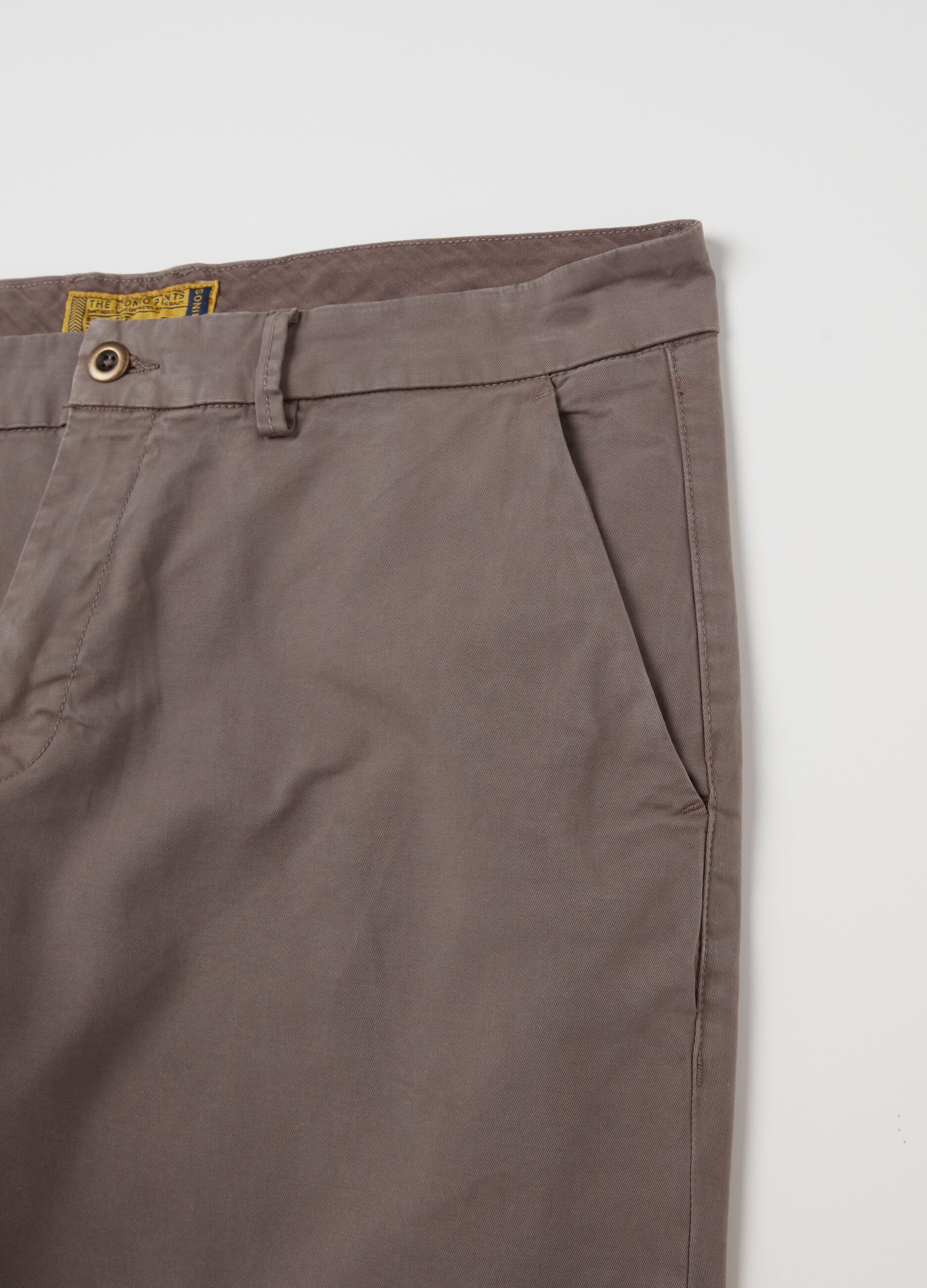 Pantalone chino slim fit in cotone stretch