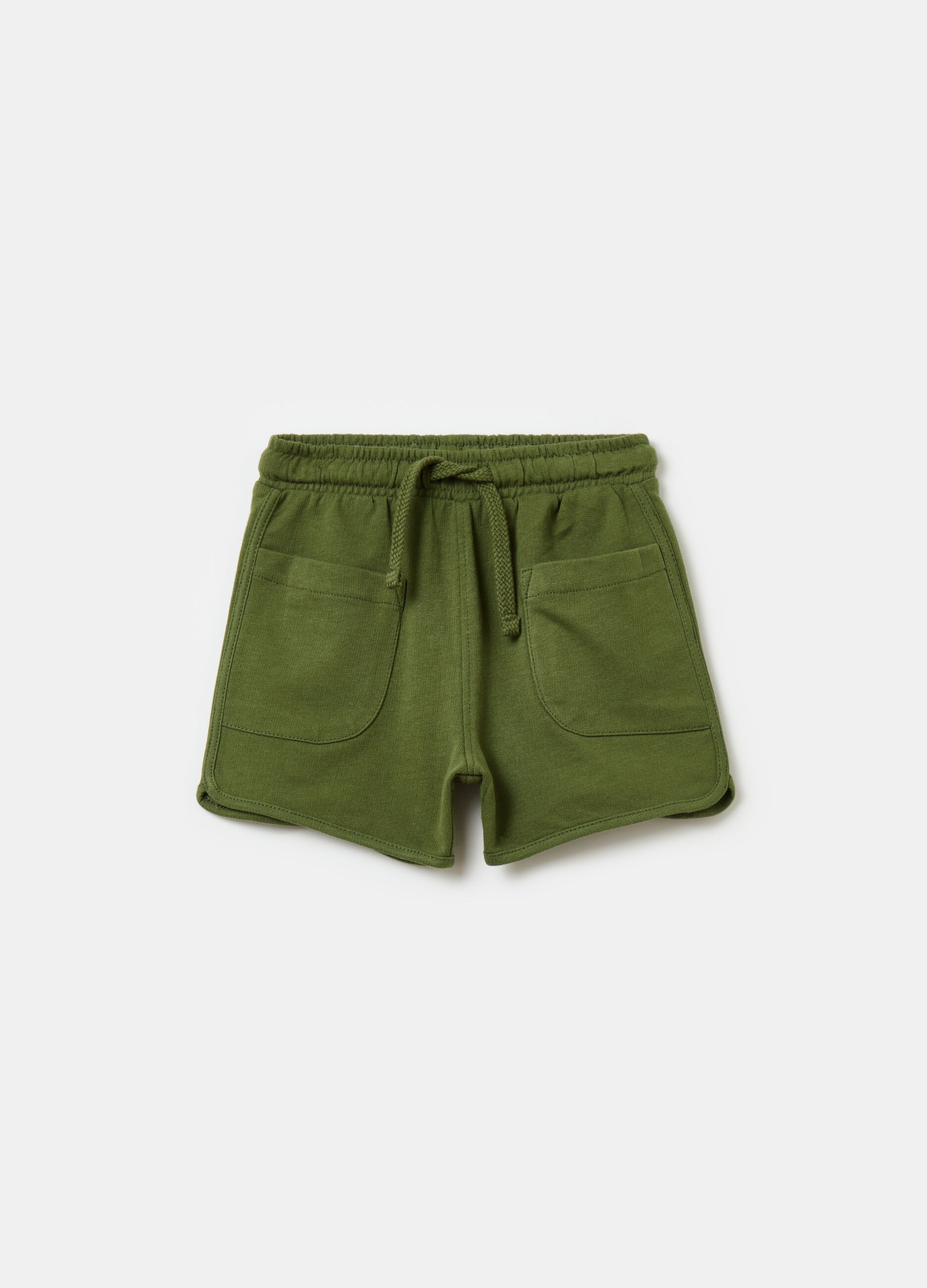 Fleece Bermuda shorts with pockets and drawstring