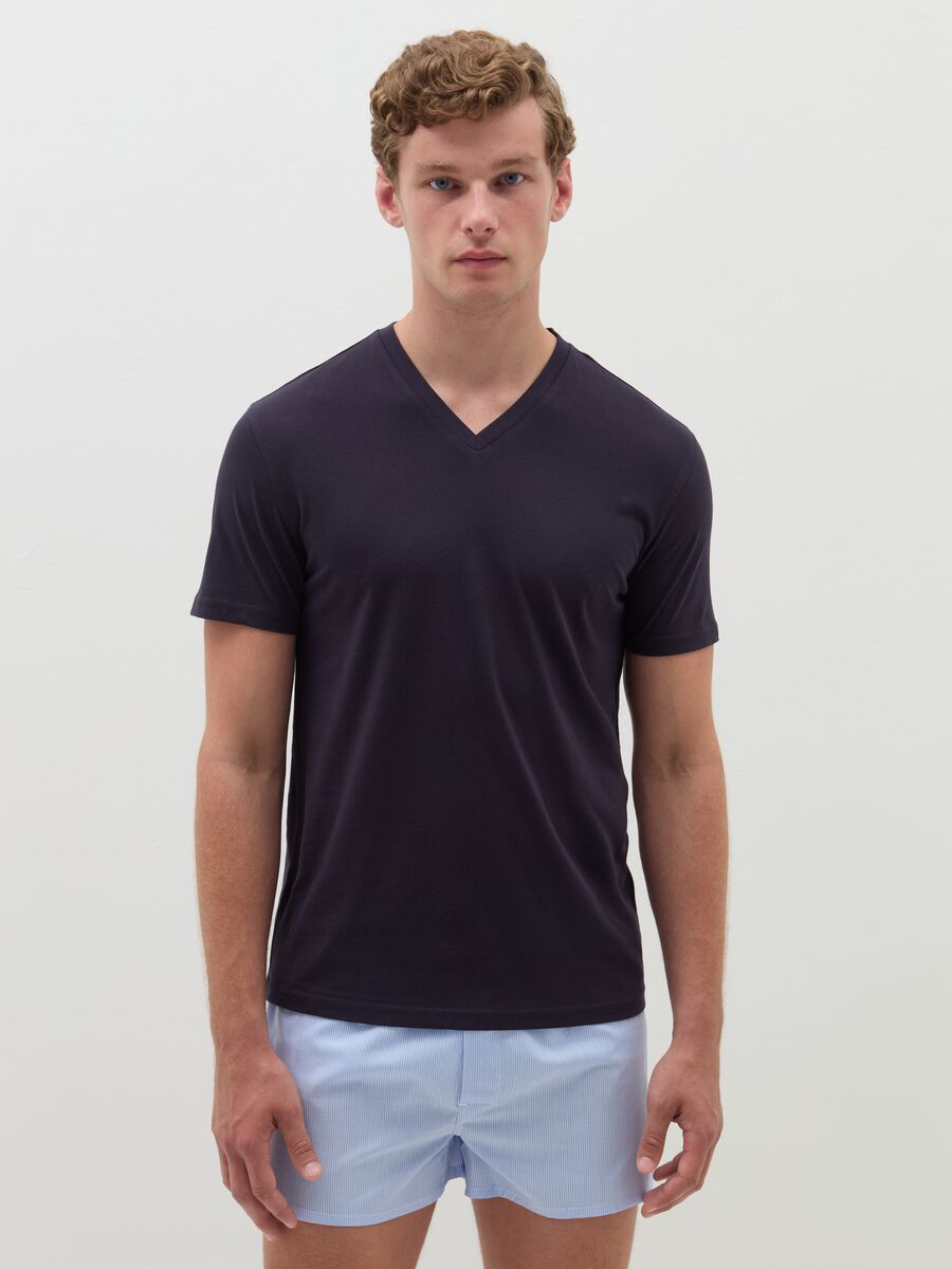 Organic cotton undershirt with V neck_0