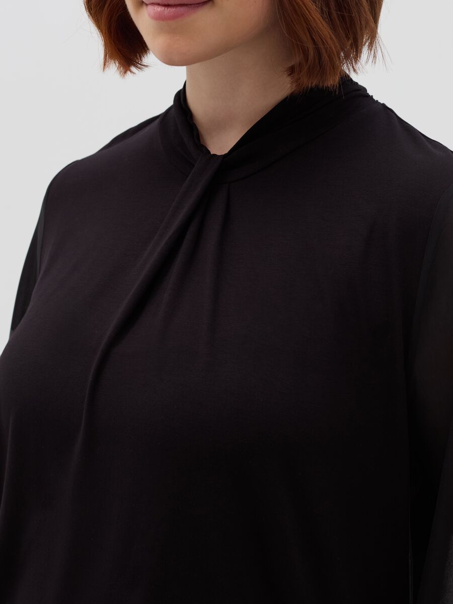 Curvy stretch viscose T-shirt with knot_2