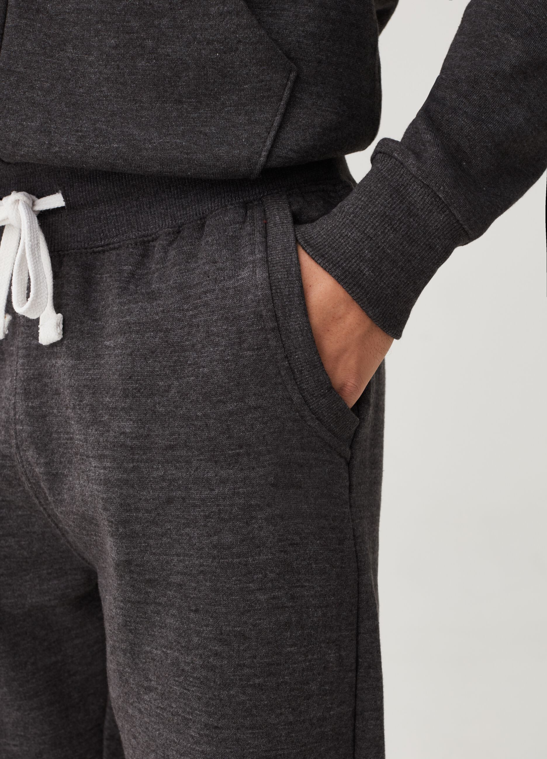 Fleece joggers with drawstring