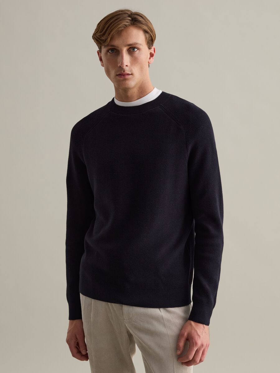 Contemporary pullover with ribbing_1