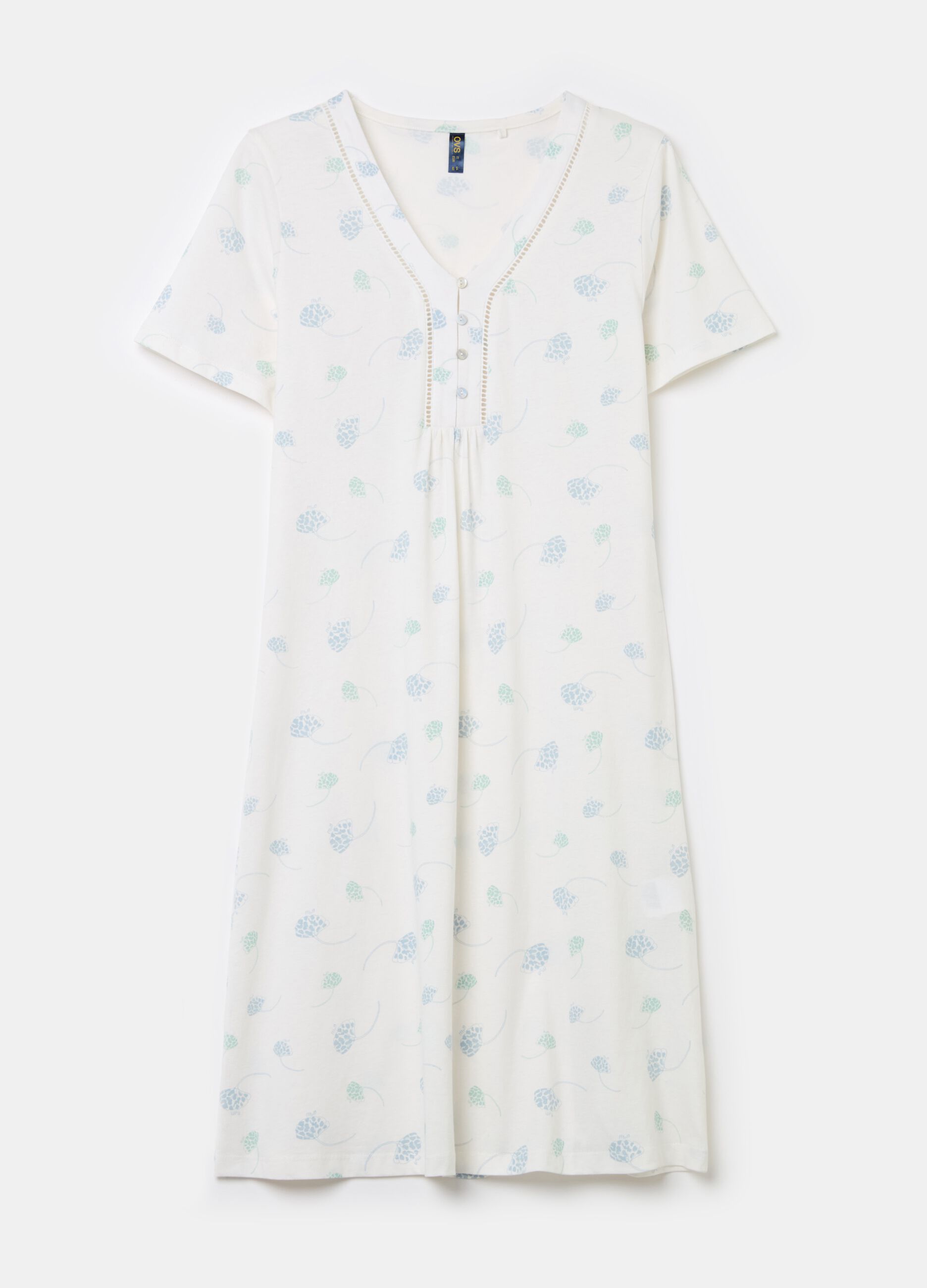 Nightdress with V neck and buttons